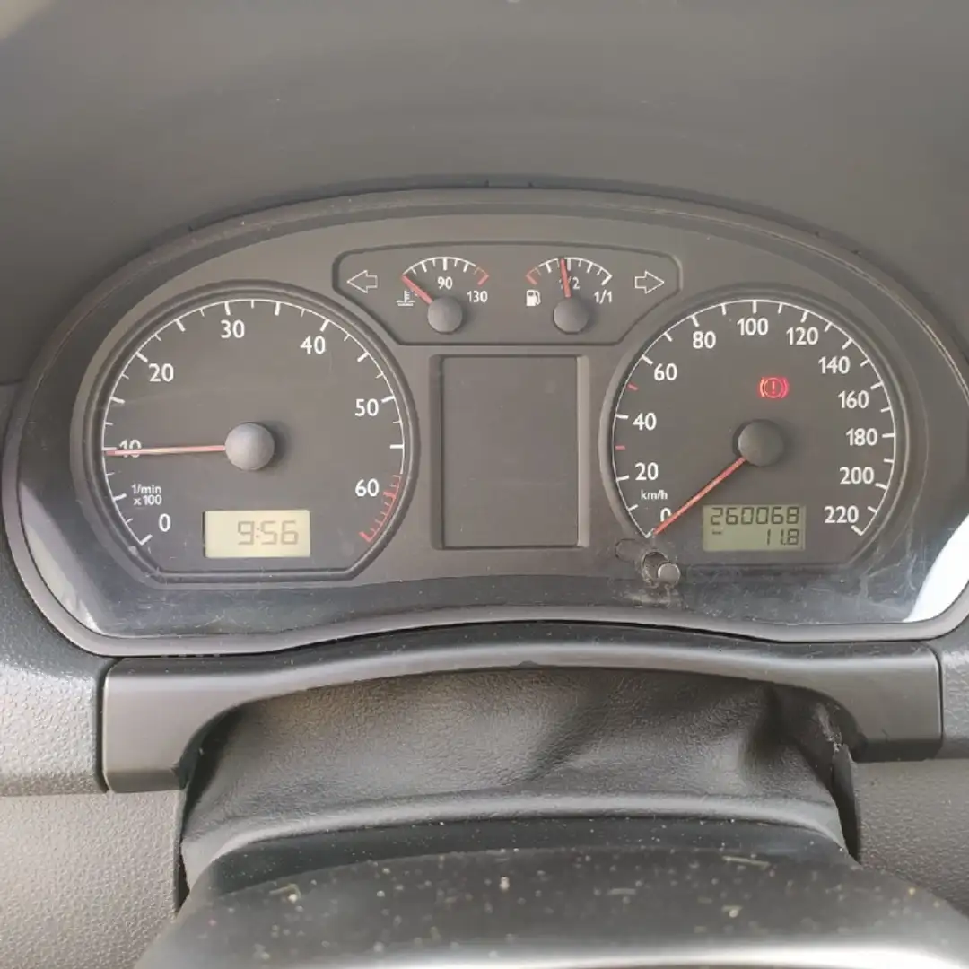 Volkswagen Polo 1.4I 3P Burdeos - 2