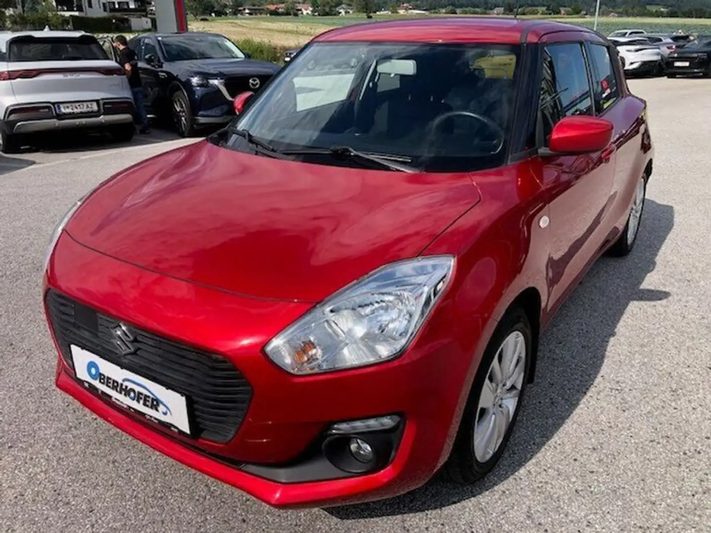 Suzuki Swift 1,2 DualJet Shine AEB Rot - 1