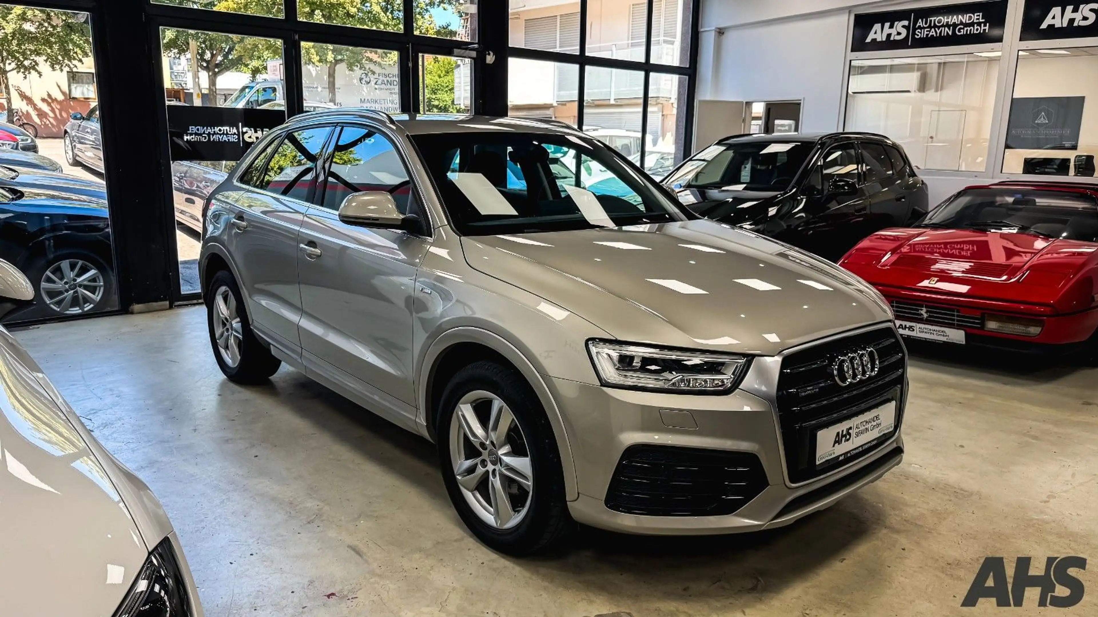 Audi Q3 sport quattro S Line