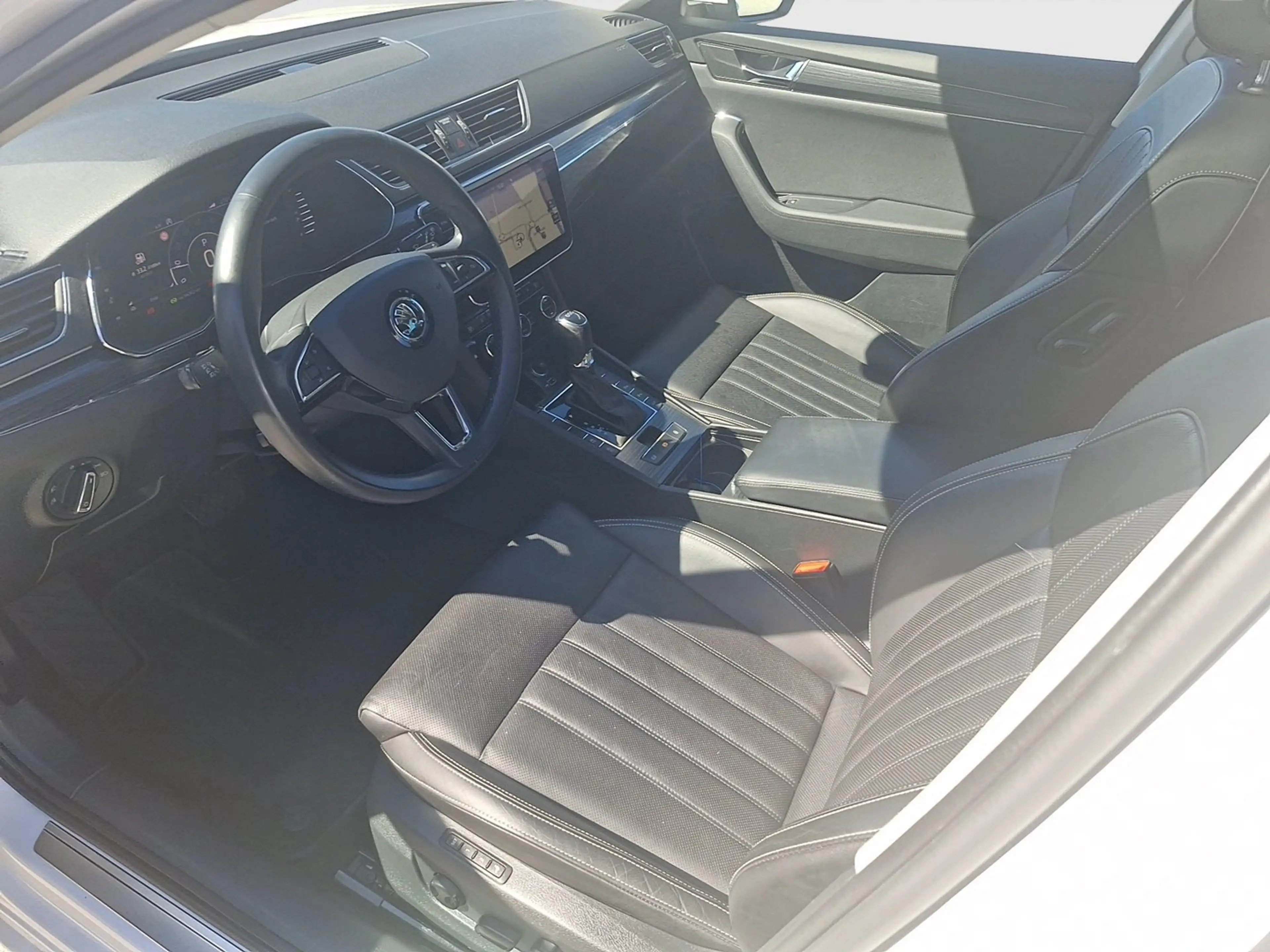 Skoda Superb Style TDI DSG — photo 9