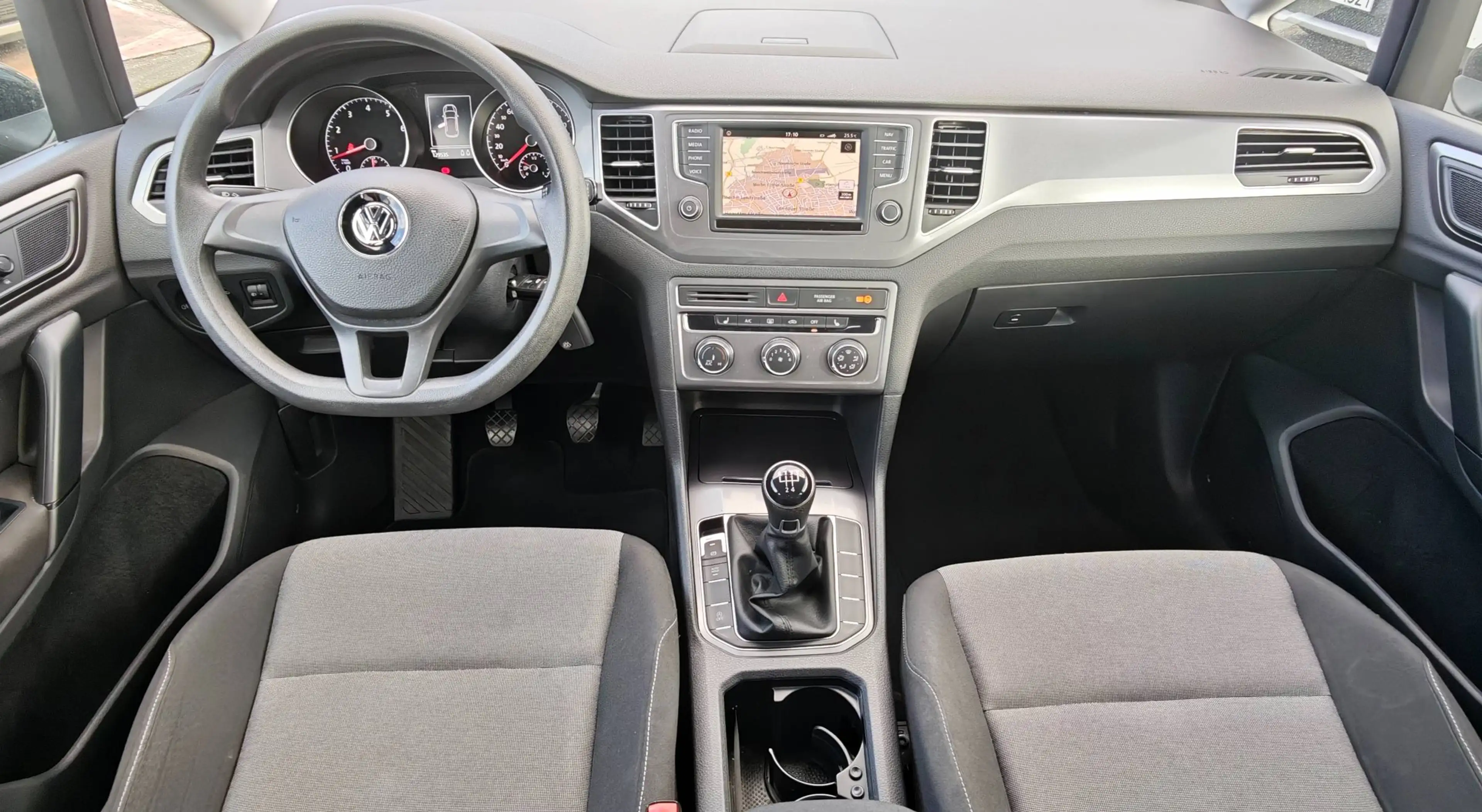 Volkswagen Golf Sportsvan 1.2 TSI Trendline BMT *Navi*Garantie*AHK* — photo 12