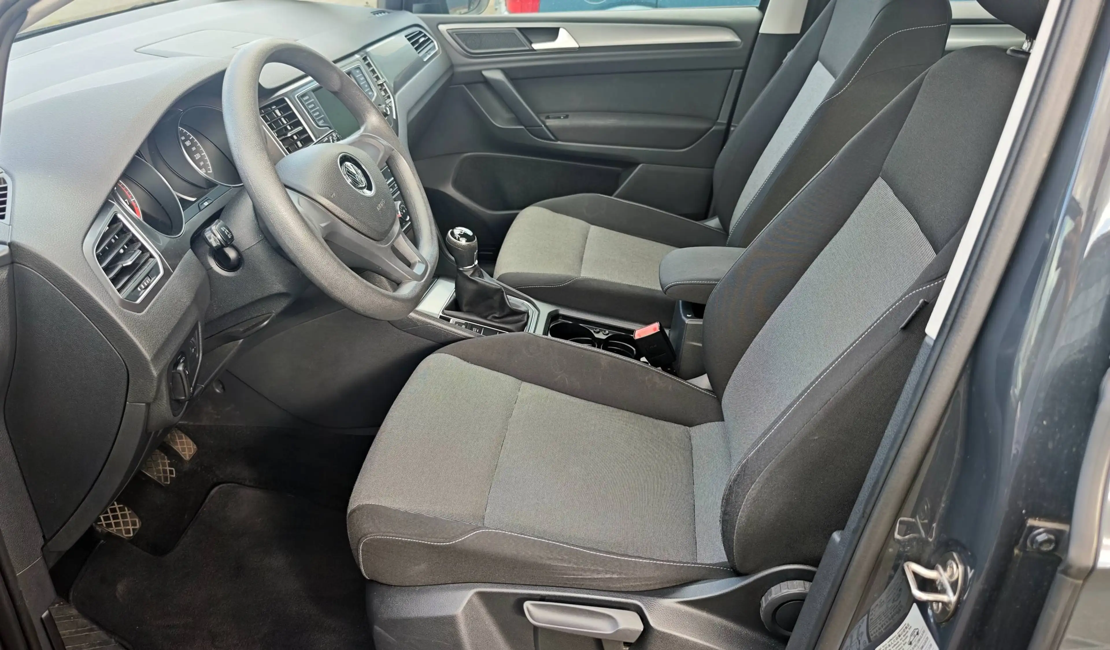 Volkswagen Golf Sportsvan 1.2 TSI Trendline BMT *Navi*Garantie*AHK* — photo 11
