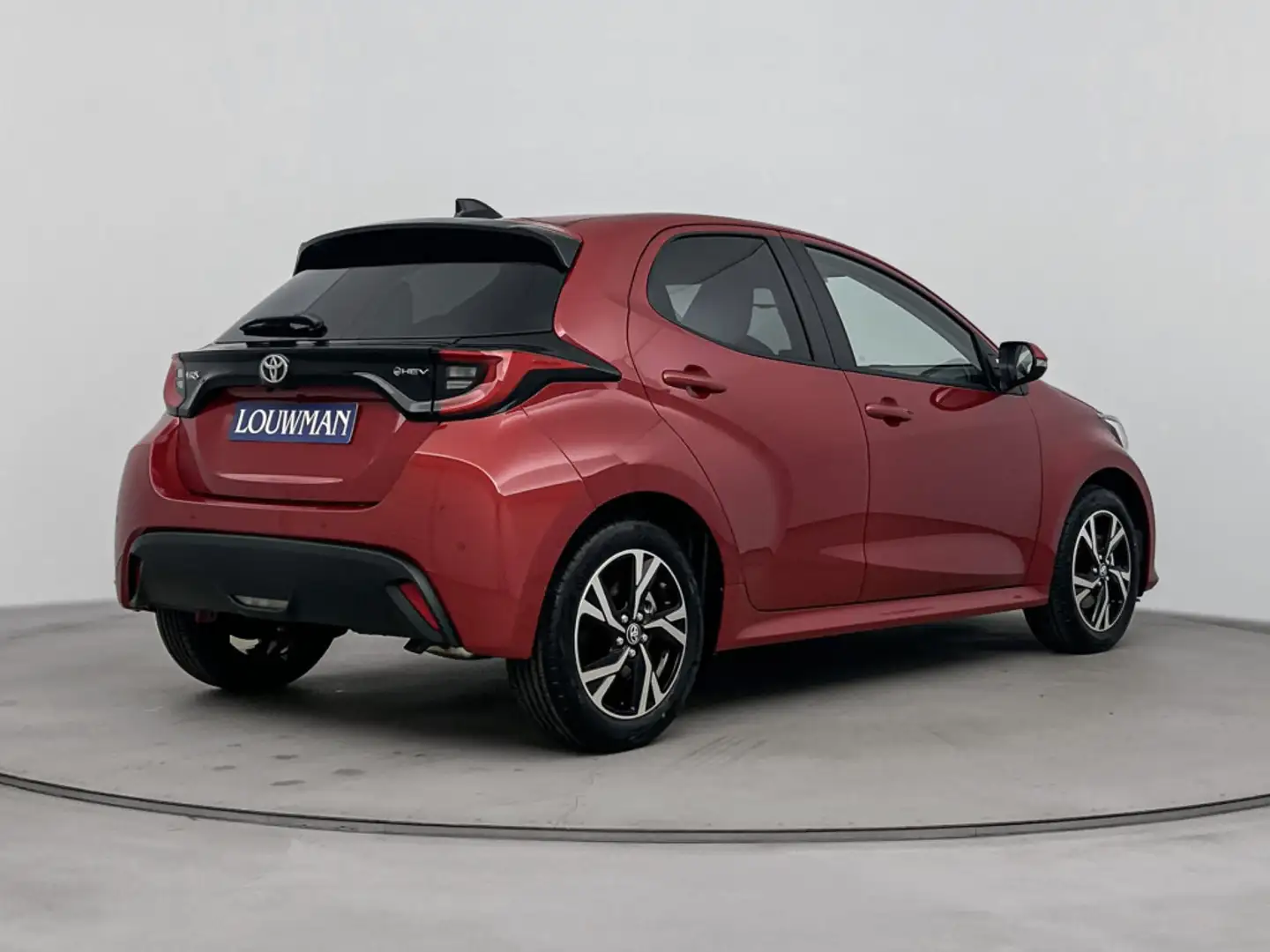 Toyota Yaris 1.5 Hybrid 115 Dynamic *DEMO* | Comfort Pack | Sto Rood - 2