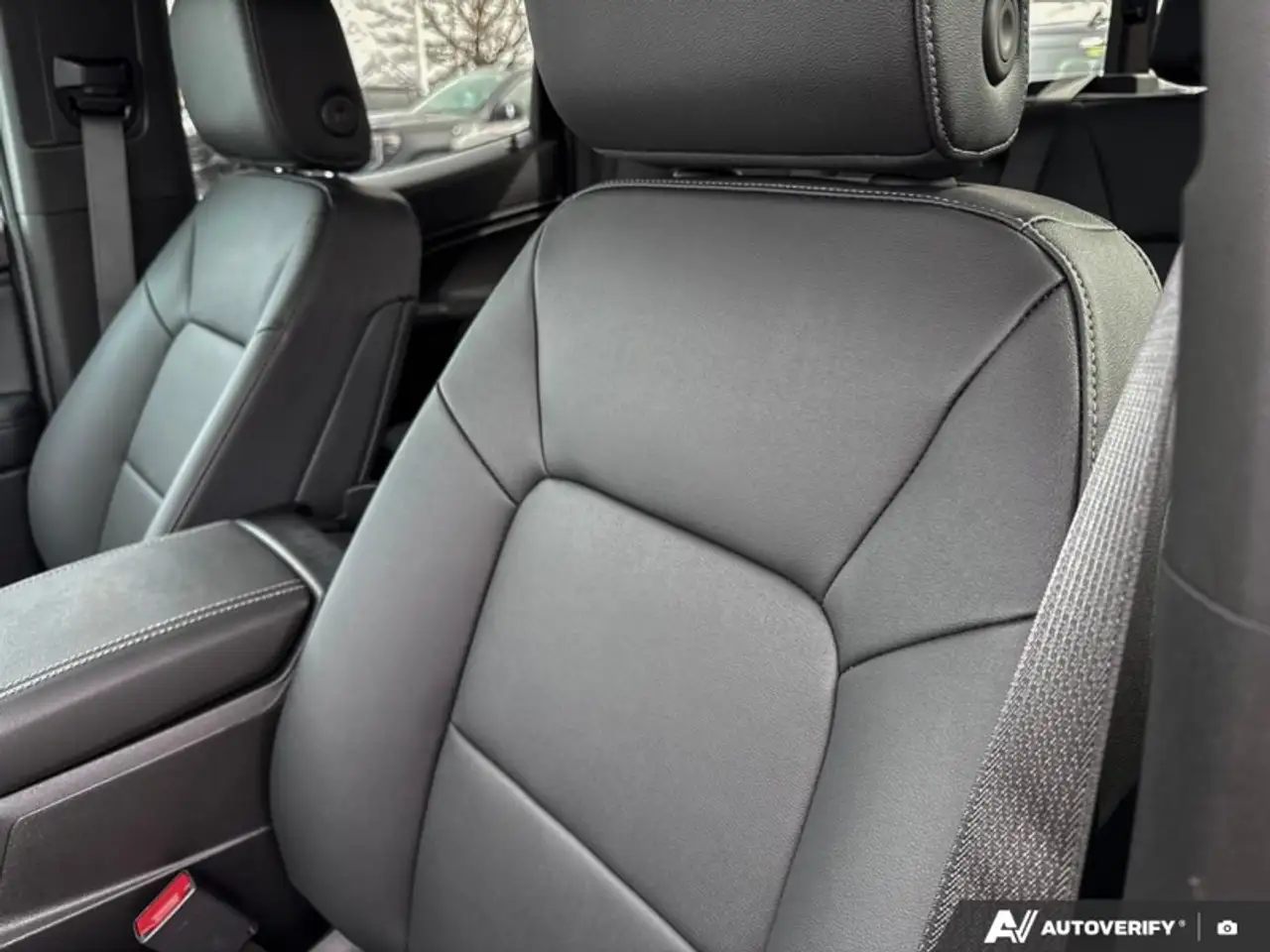 GMC Canyon photo GMC Canyon