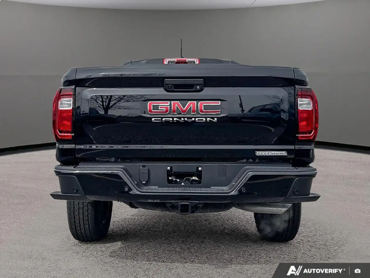 GMC Canyon photo GMC Canyon