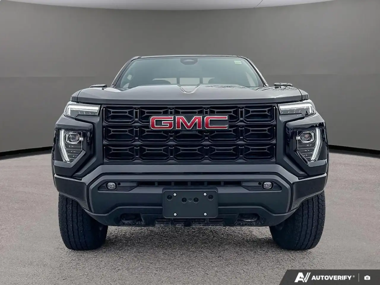 GMC Canyon photo GMC Canyon