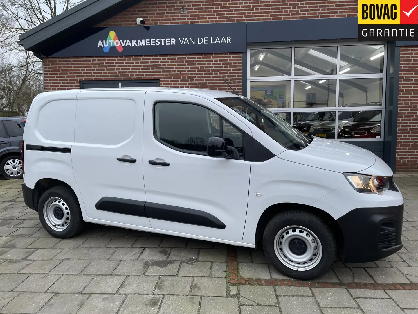 Peugeot Partner 1.2 PureTech 110 S&S L1 81kw Bestel( Cruise Contro Weiß - 1