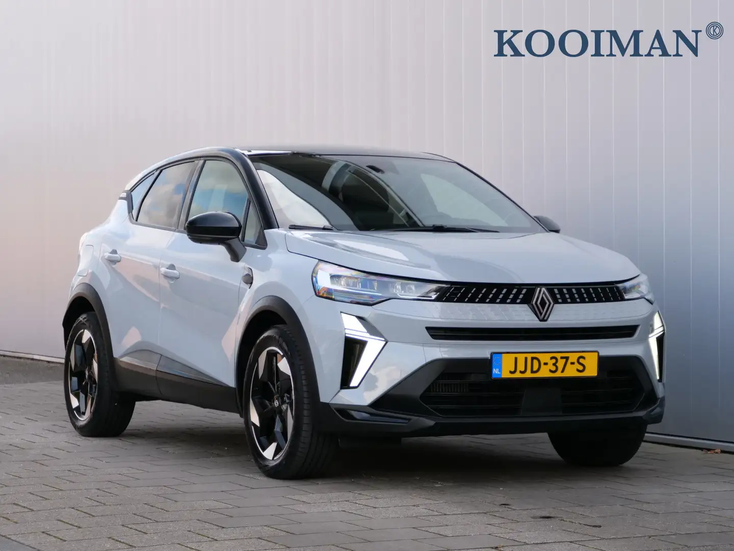 Renault Captur 1.0 TCe 90 Pk Techno DAB / Apple Carplay / Camera Grau - 1