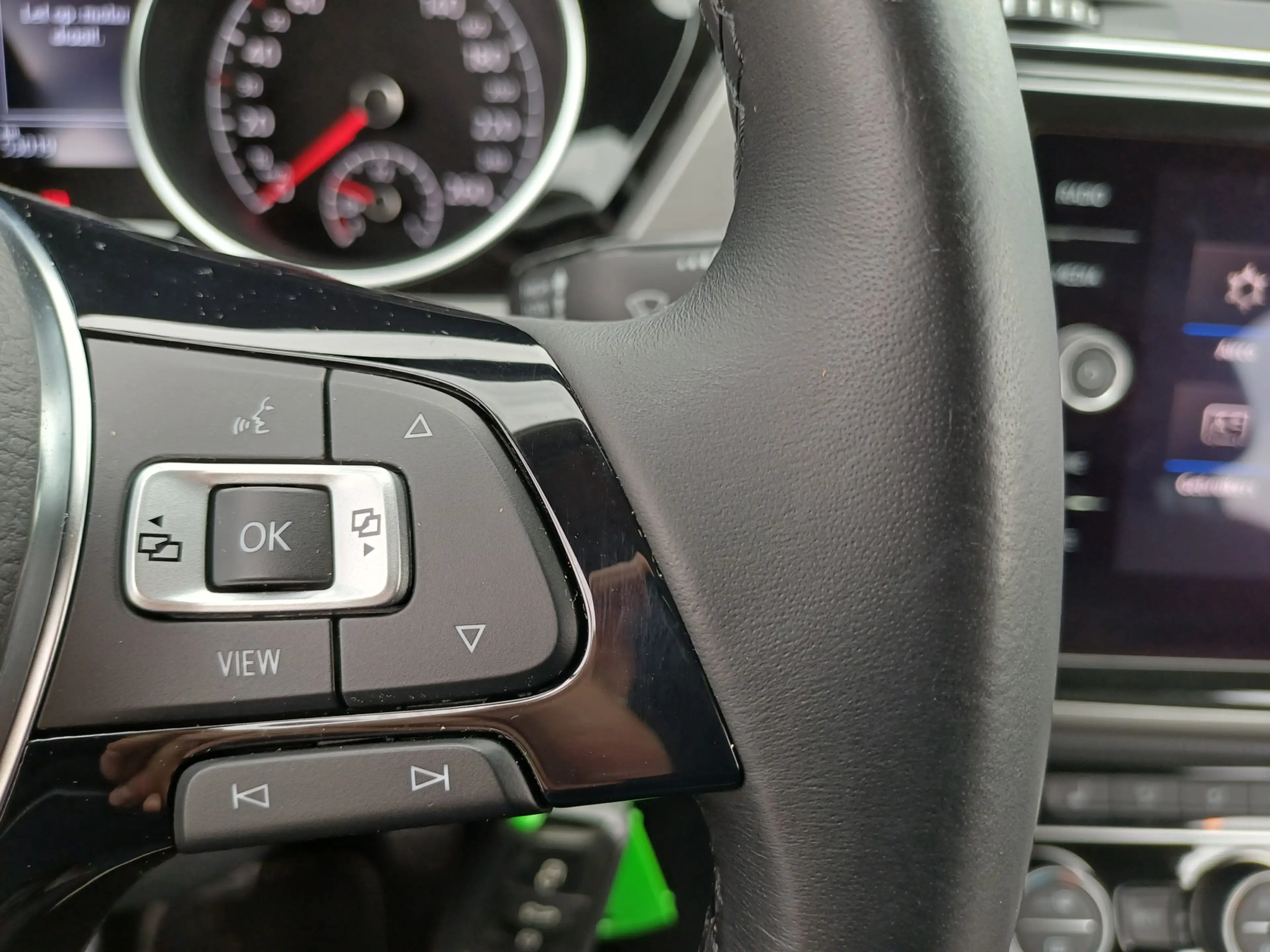 Volkswagen Touran 1.5 TSI Comfortline 7-Pers. /Clima/Cruise/Carplay/ — photo 40