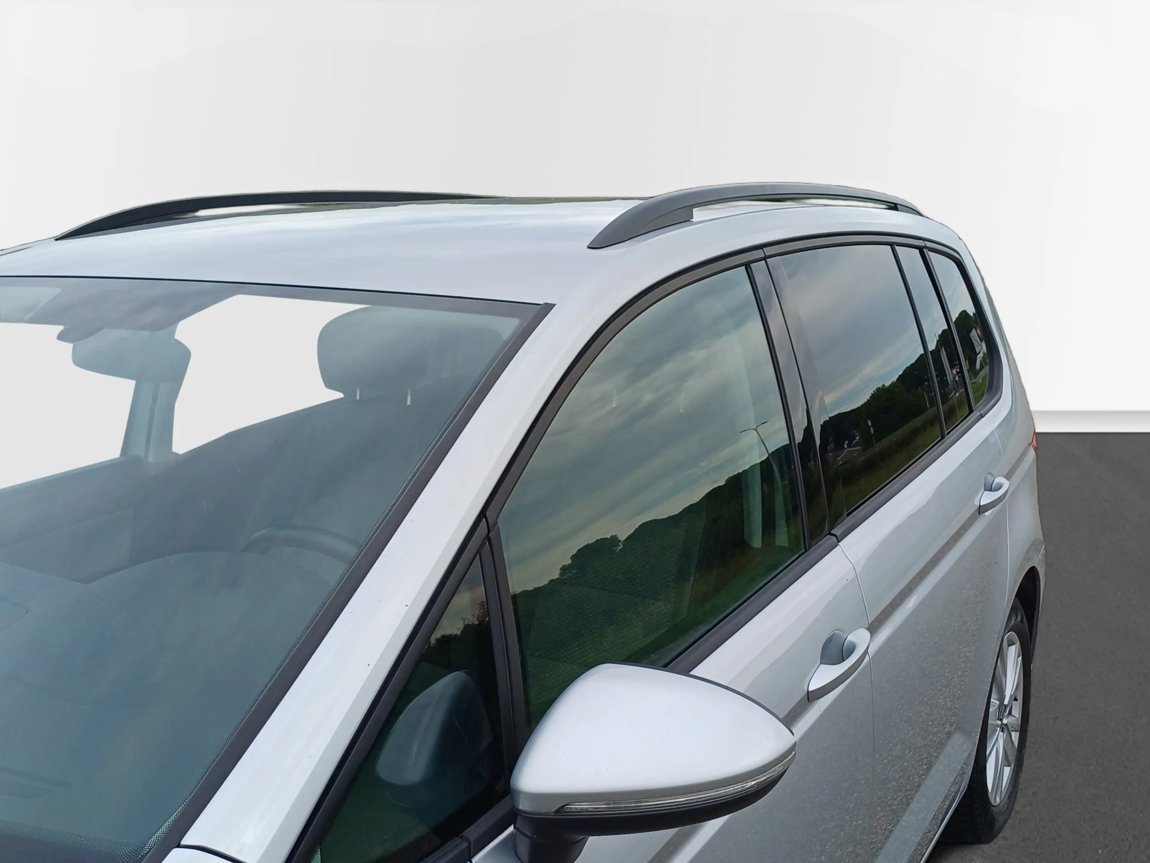 Volkswagen Touran 1.5 TSI Comfortline 7-Pers. /Clima/Cruise/Carplay/ — photo 11