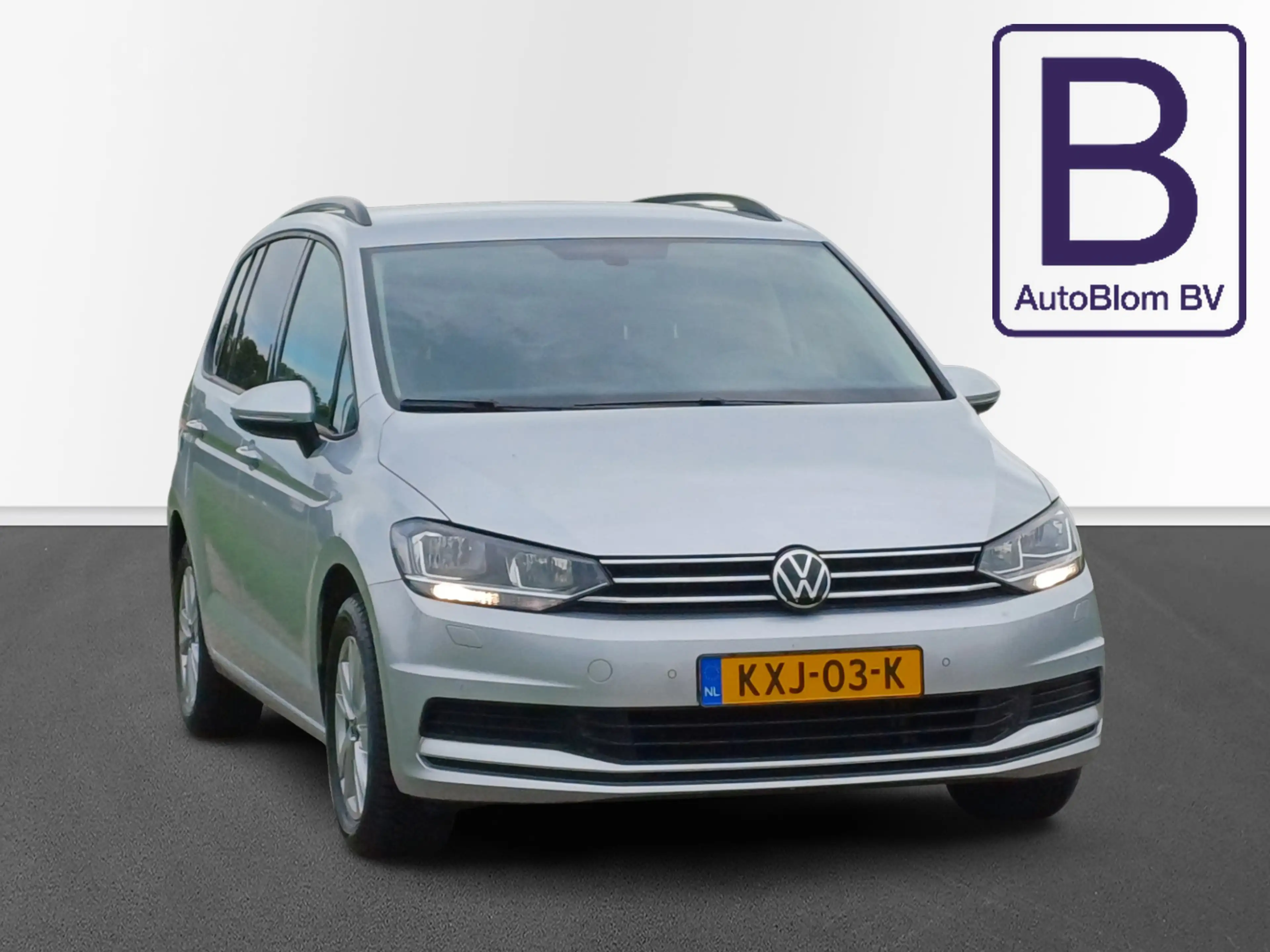 Volkswagen Touran 1.5 TSI Comfortline 7-Pers. /Clima/Cruise/Carplay/ — photo 5