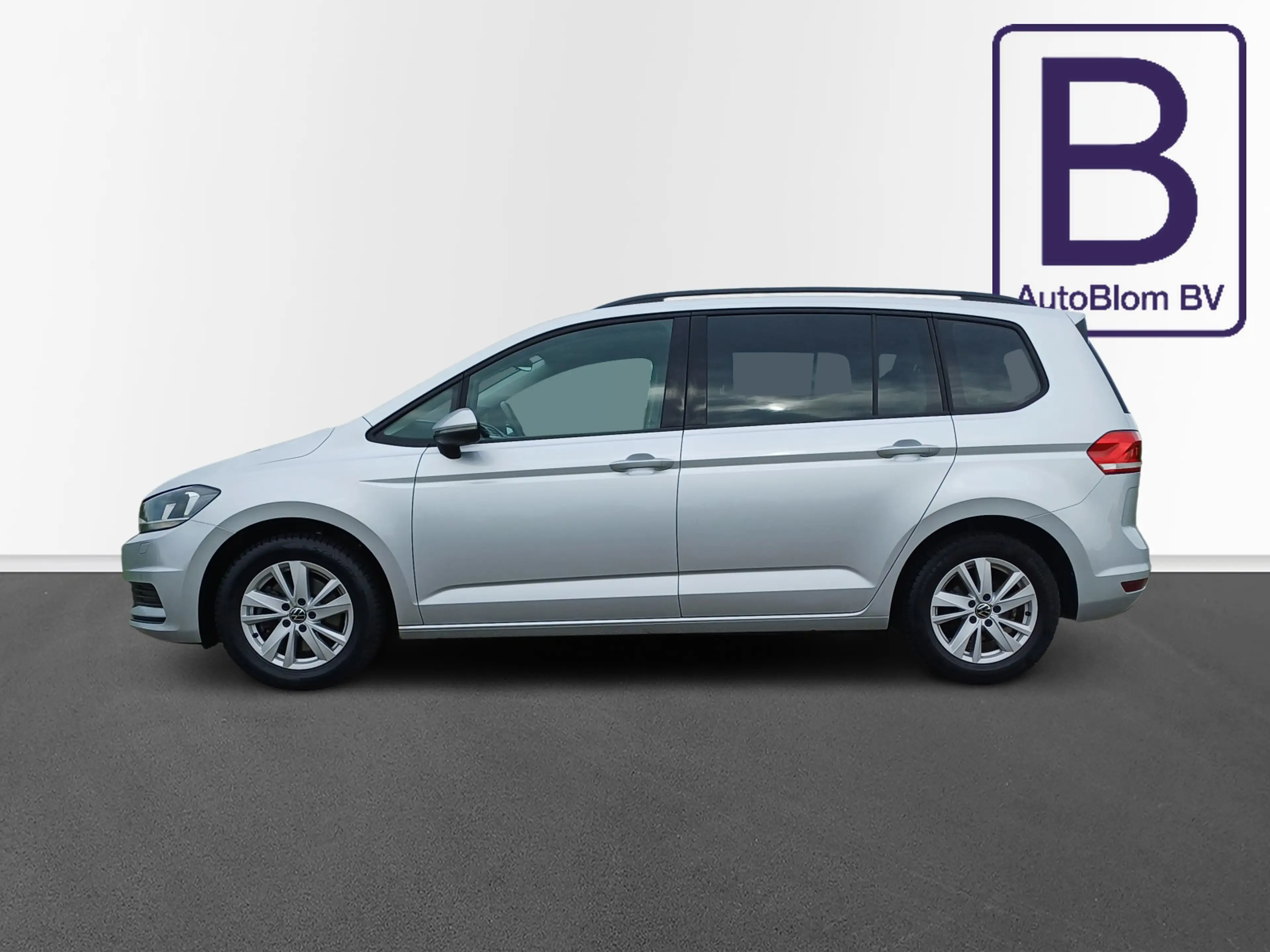 Volkswagen Touran 1.5 TSI Comfortline 7-Pers. /Clima/Cruise/Carplay/ — photo 8
