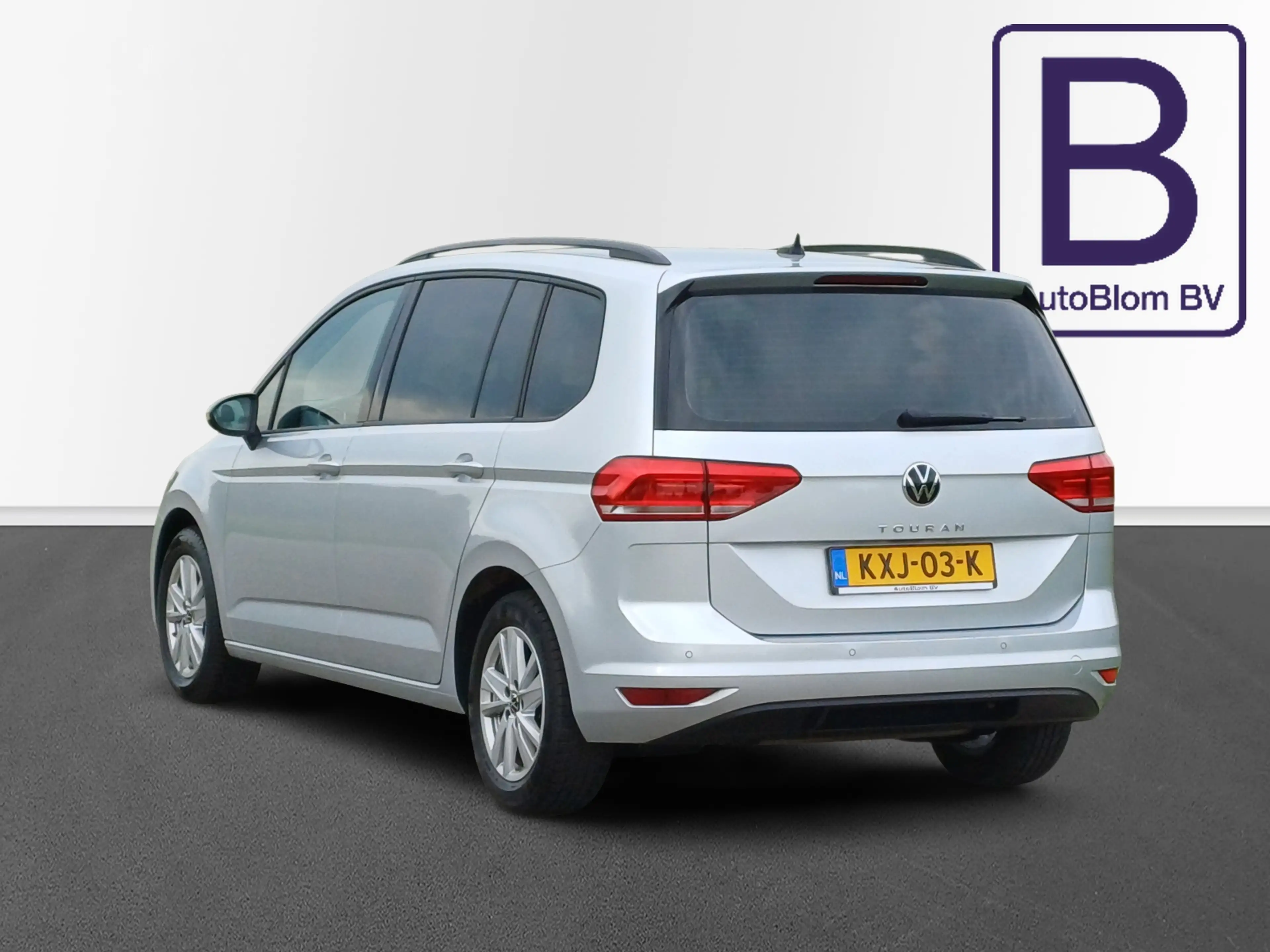 Volkswagen Touran 1.5 TSI Comfortline 7-Pers. /Clima/Cruise/Carplay/ — photo 7