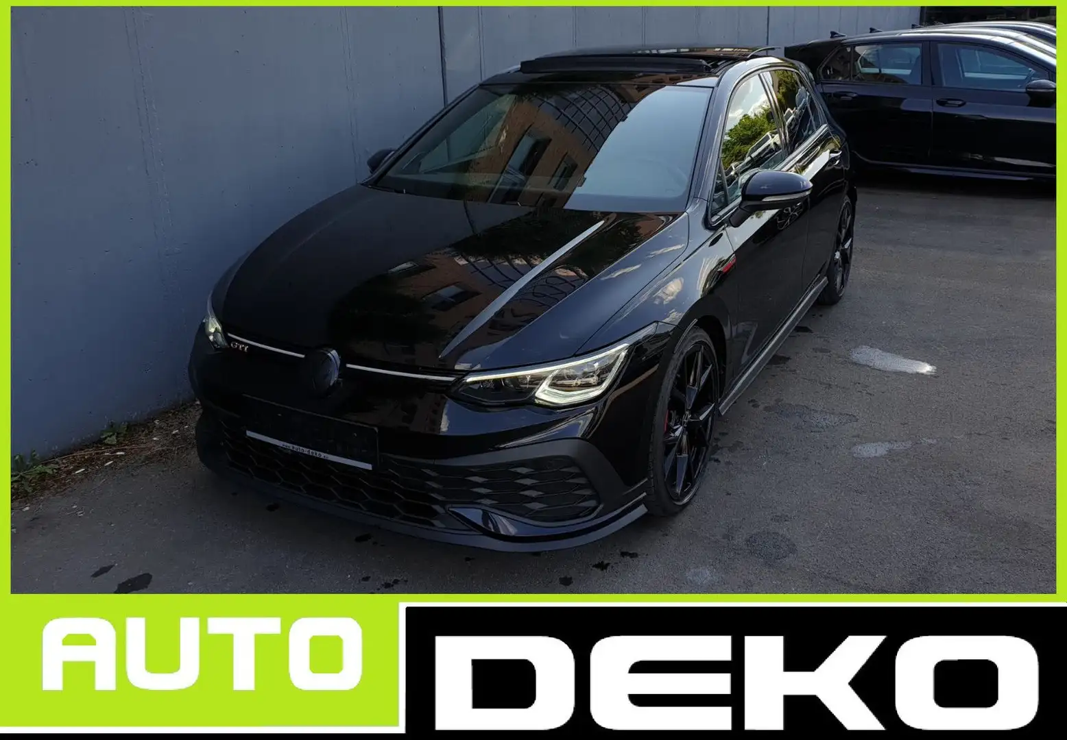 Volkswagen Golf 8 GTI Clubsport DSG Pano/Nürburgring/H&K/19 Zwart - 1