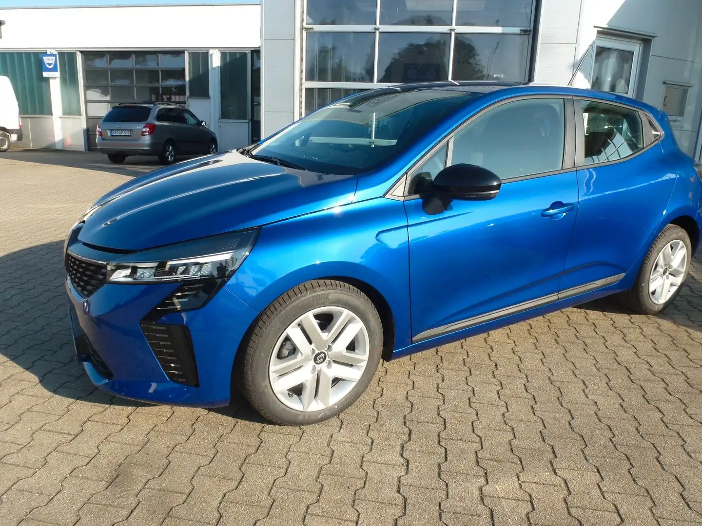 Renault Clio Evolution Eco-G 100 LPG Blau - 2