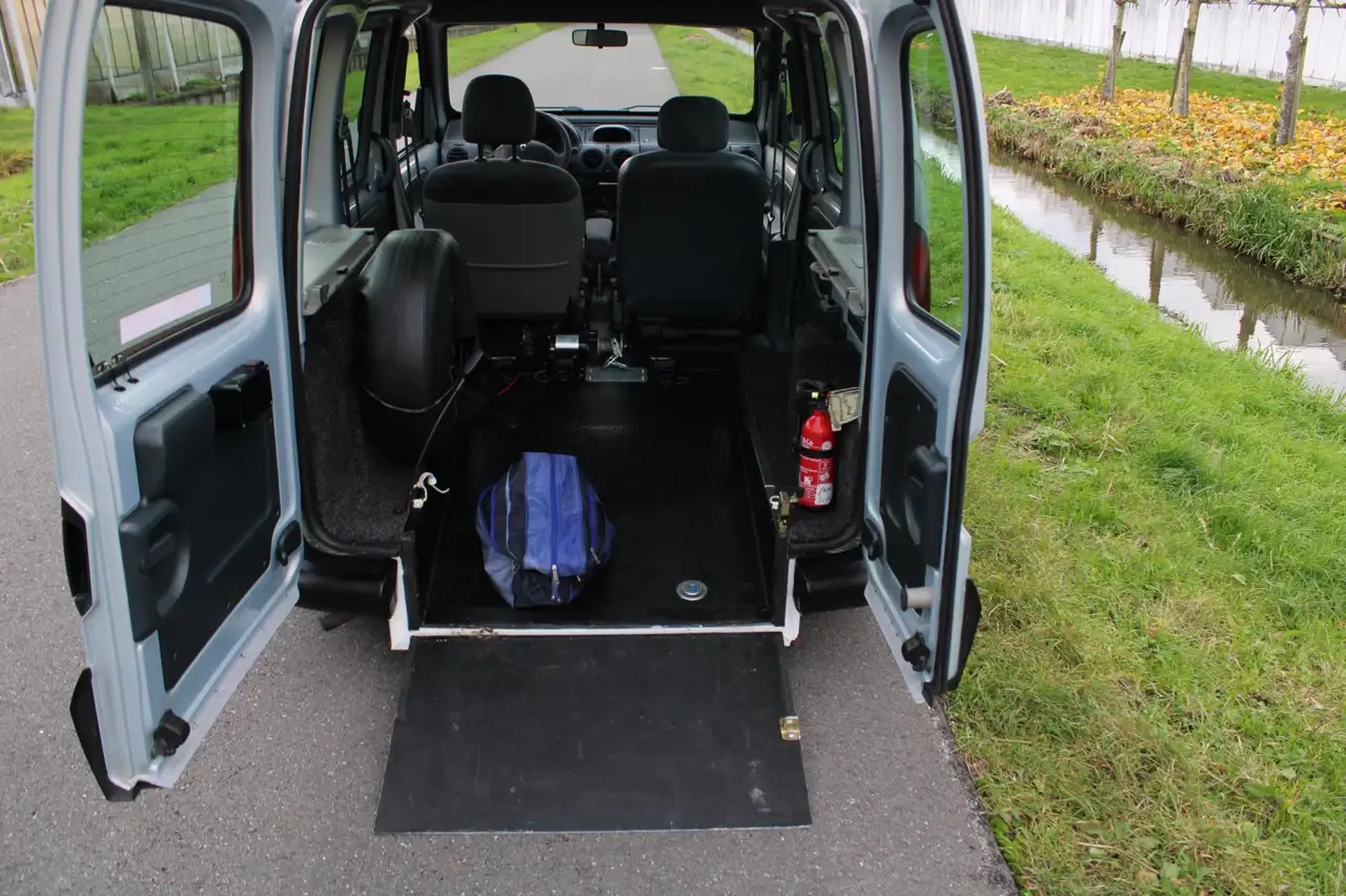 Renault Kangoo 1.4 RXE Automaat Rolstoelvervoer met Knielsysteem, foto 11