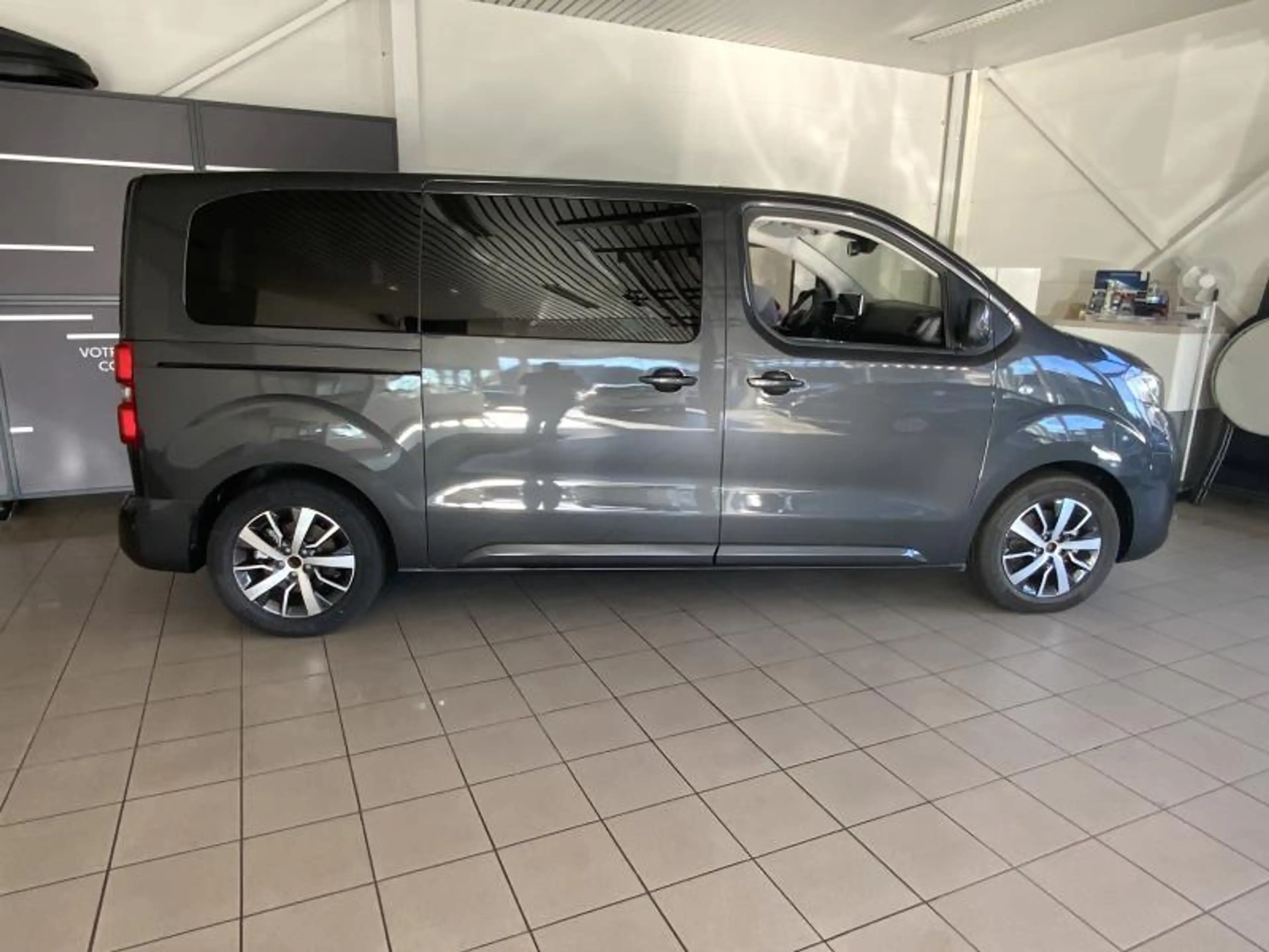 Toyota Verso Family 8pl — photo 4