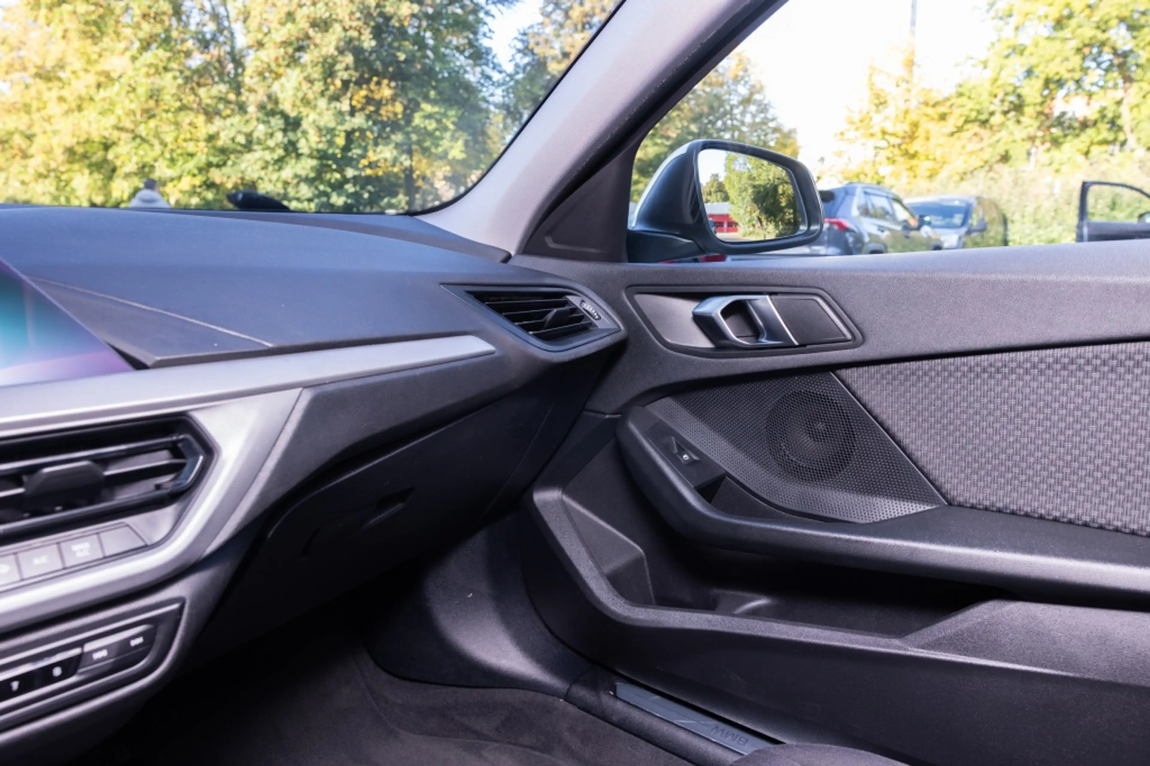 BMW 118 1-serie i Advantage — photo 16
