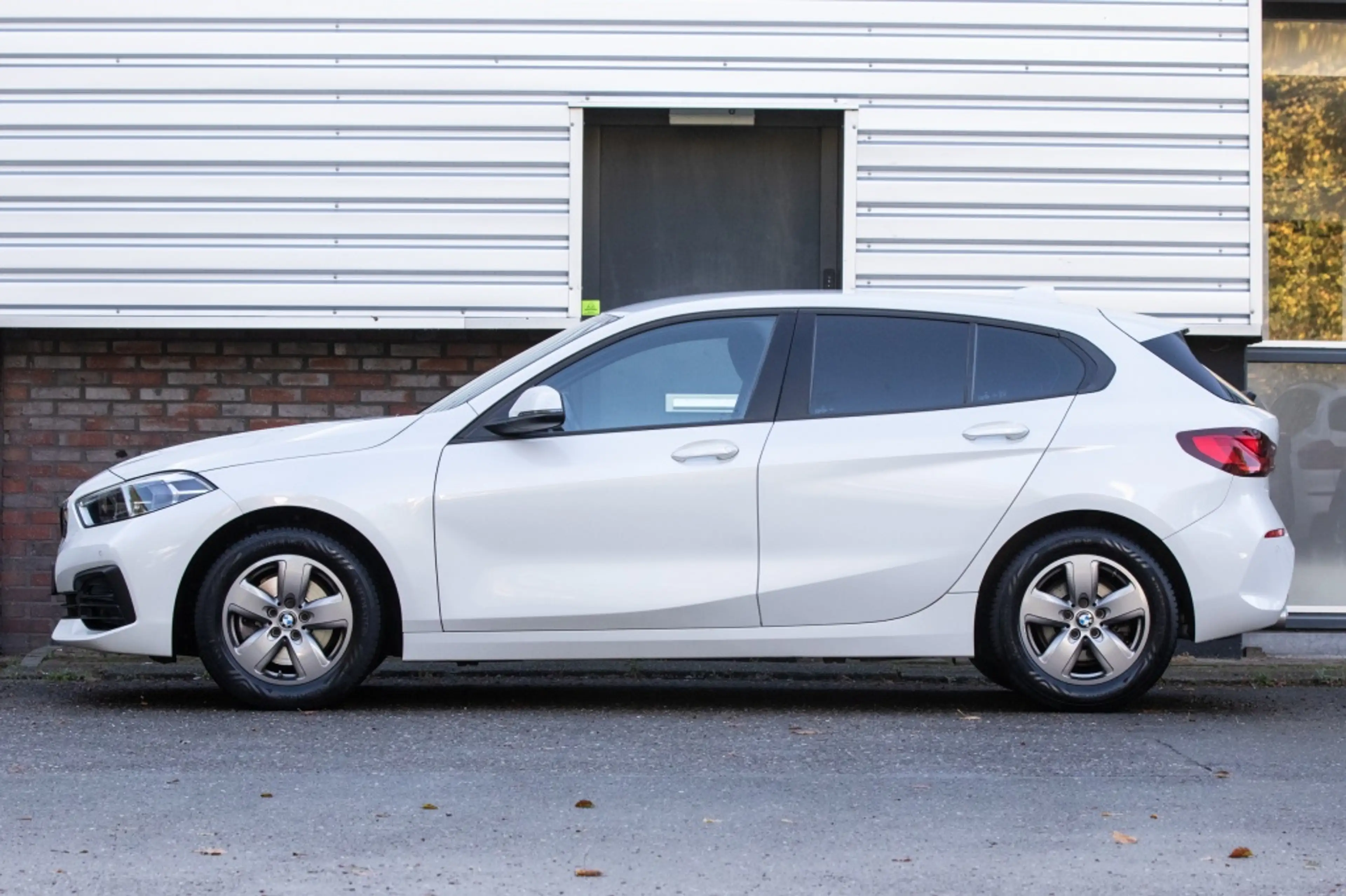 BMW 118 1-serie i Advantage — photo 3