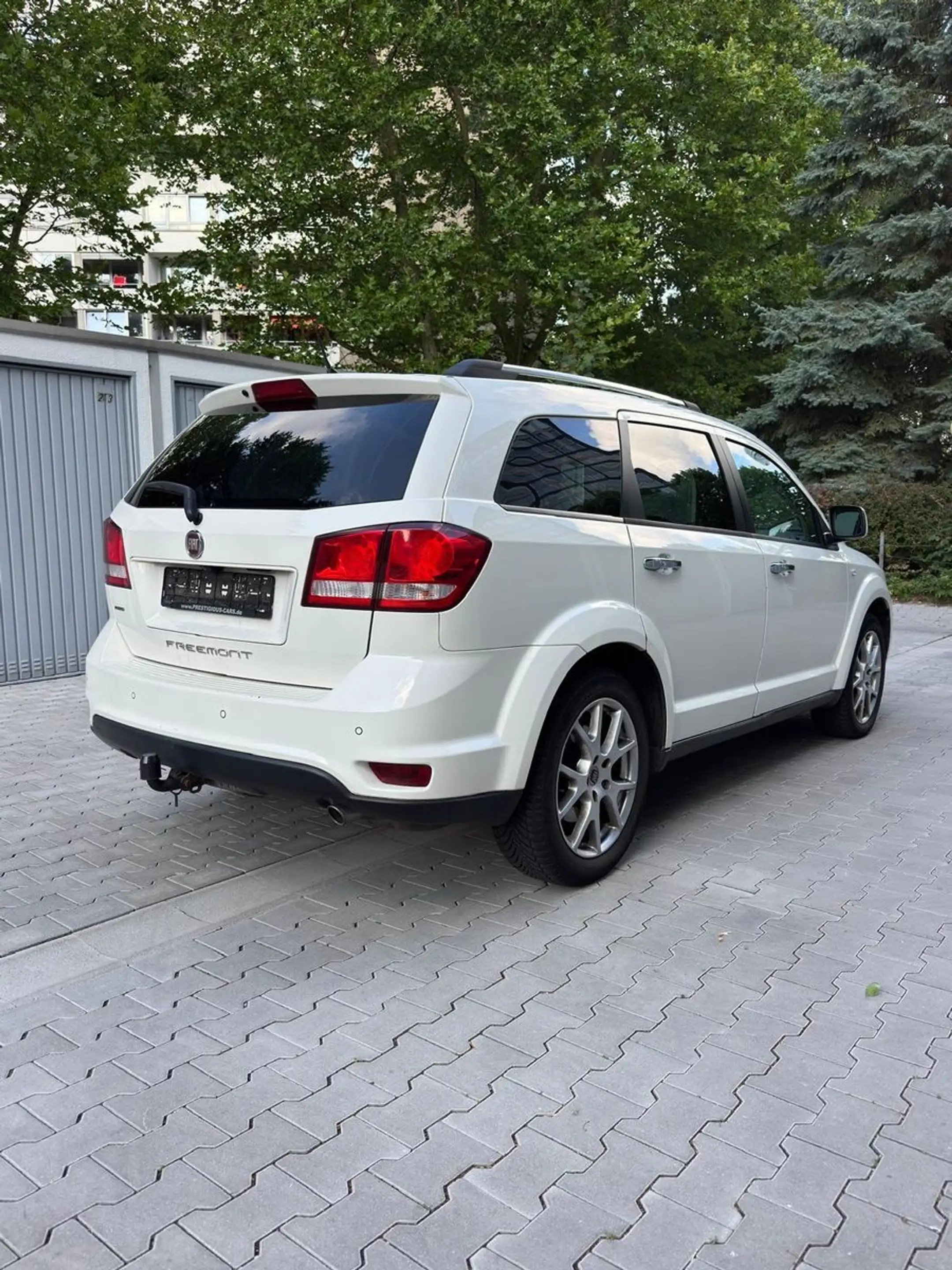 Fiat Freemont Lounge AWD*Kamera*Navi*7Sitzer — photo 3