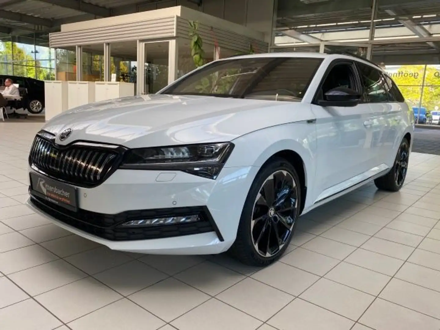 Skoda Superb Combi Sportline Hybrid 1.4 TSI DSG AHK Weiß - 2