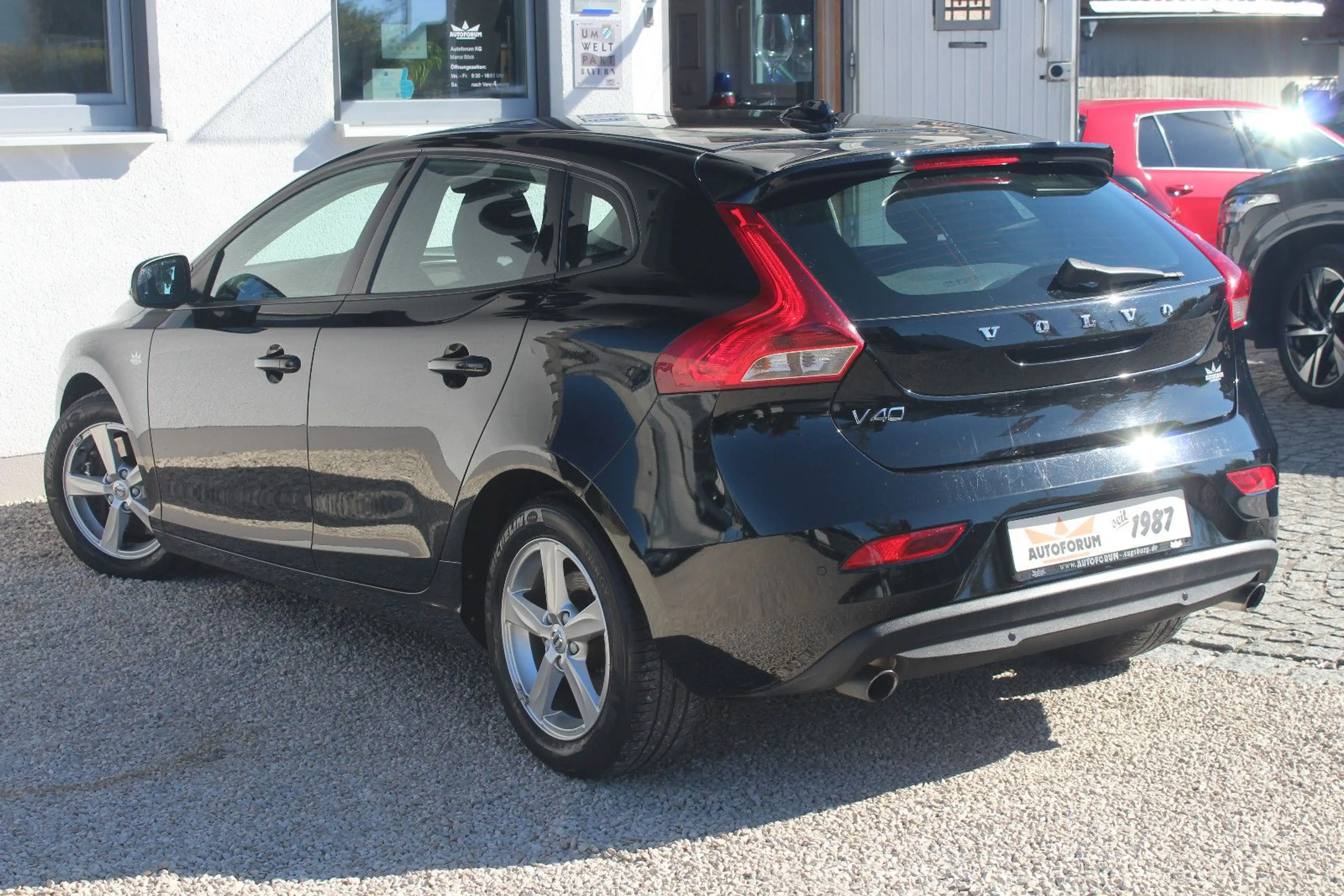 Volvo V40 Kinetic D3~Automatik~LED~Facelift~ — photo 7