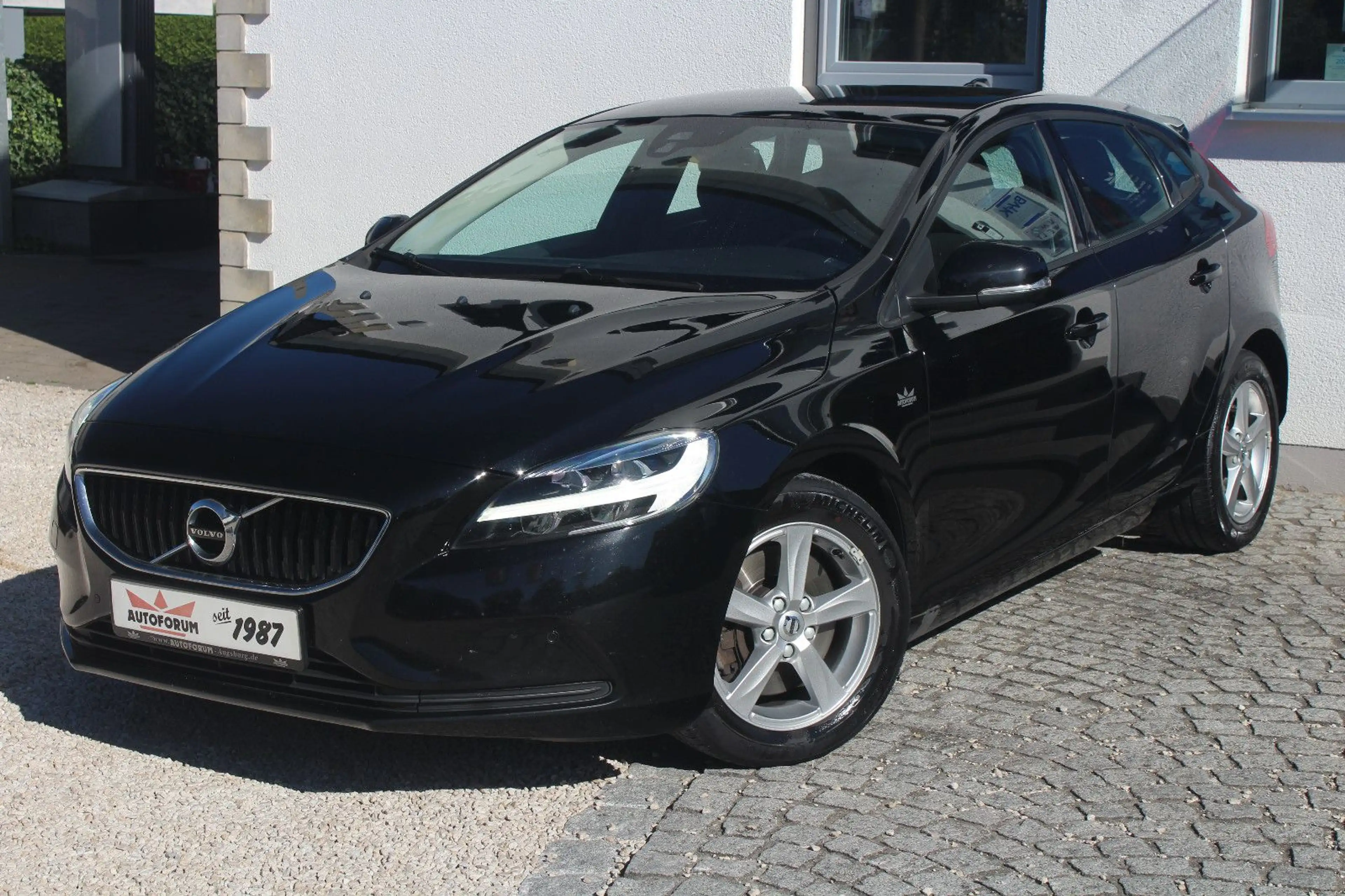 Volvo V40 Kinetic D3~Automatik~LED~Facelift~