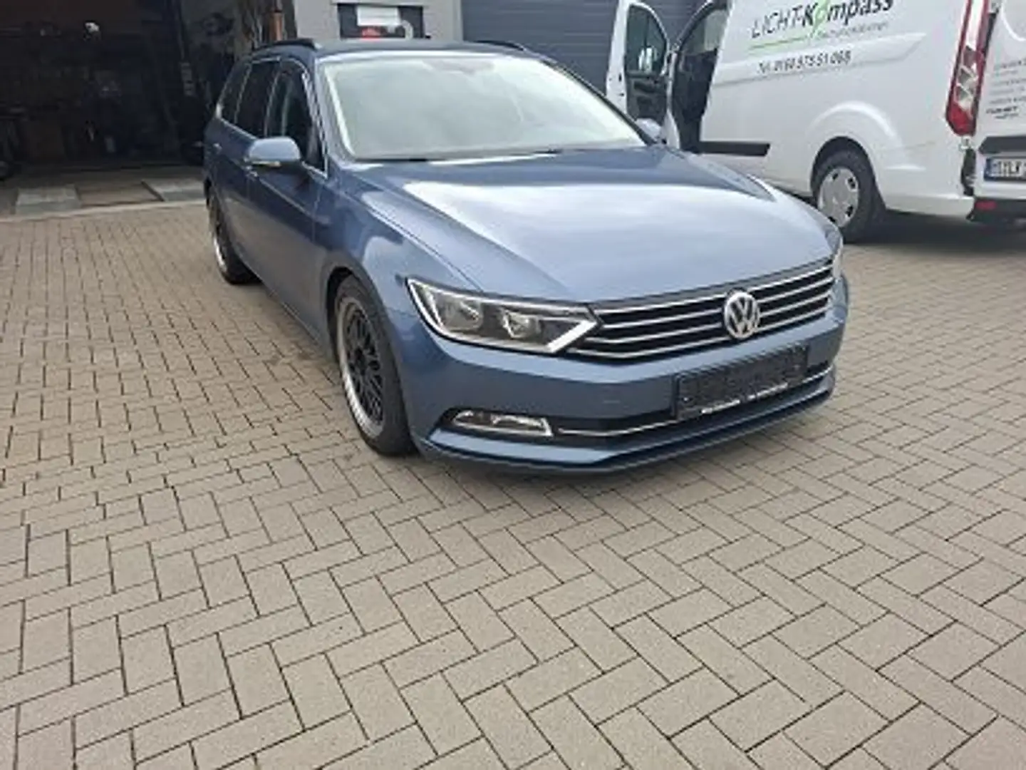 Volkswagen Passat Variant Comfortline DSG, Navi,2.Hd Blau - 2