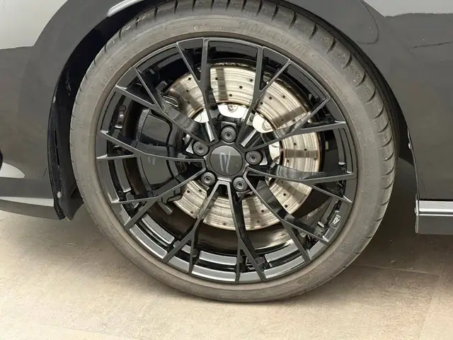 Volkswagen Golf view 6