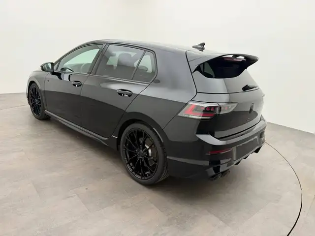 Volkswagen Golf view 4
