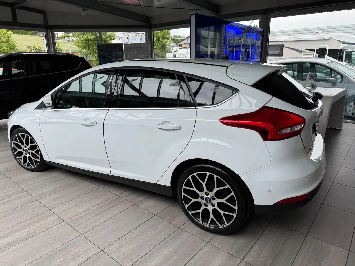 Ford Focus Focus 1.5 EcoBoost Titanium Weiß - 2