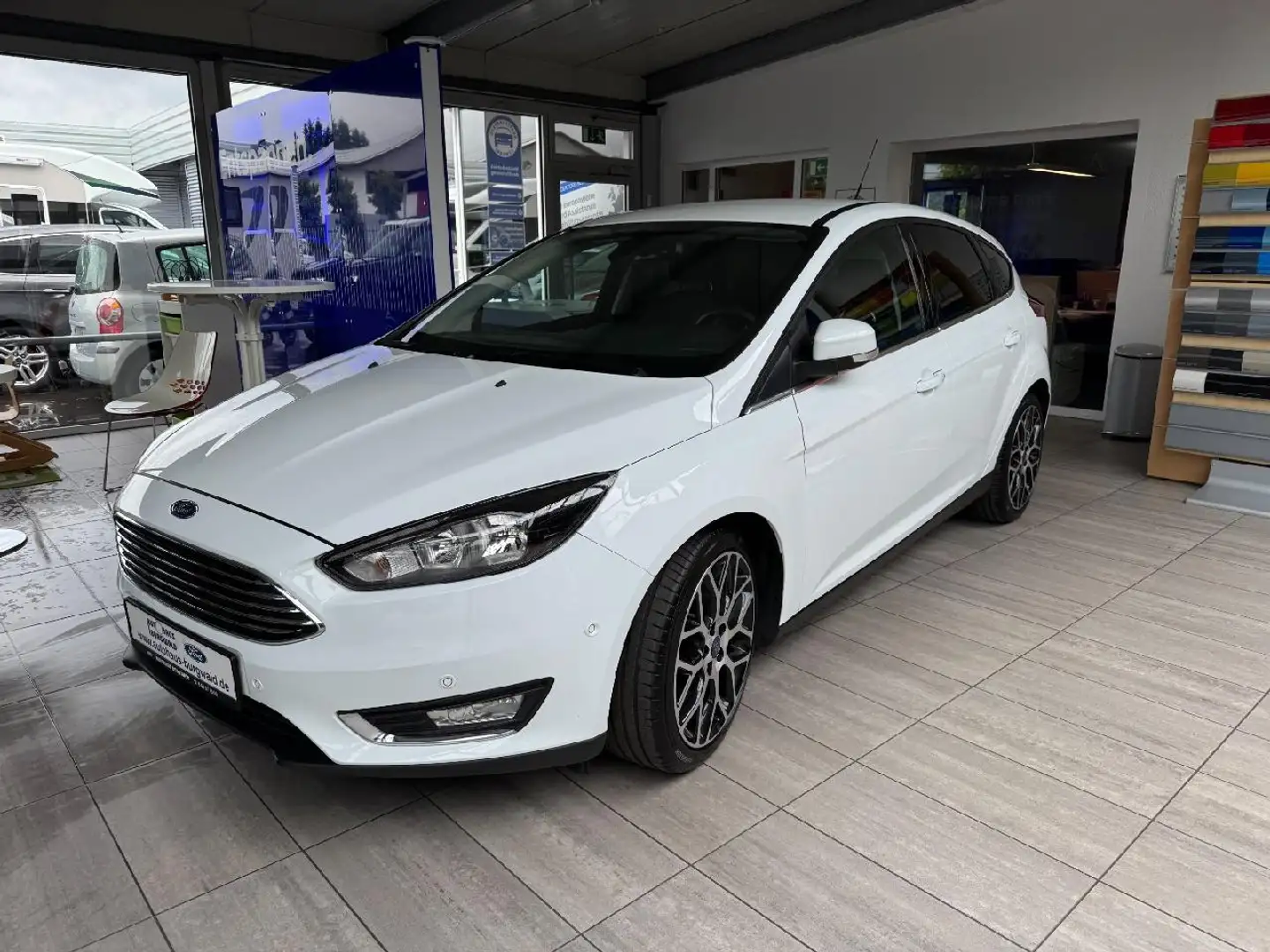 Ford Focus Focus 1.5 EcoBoost Titanium Weiß - 1
