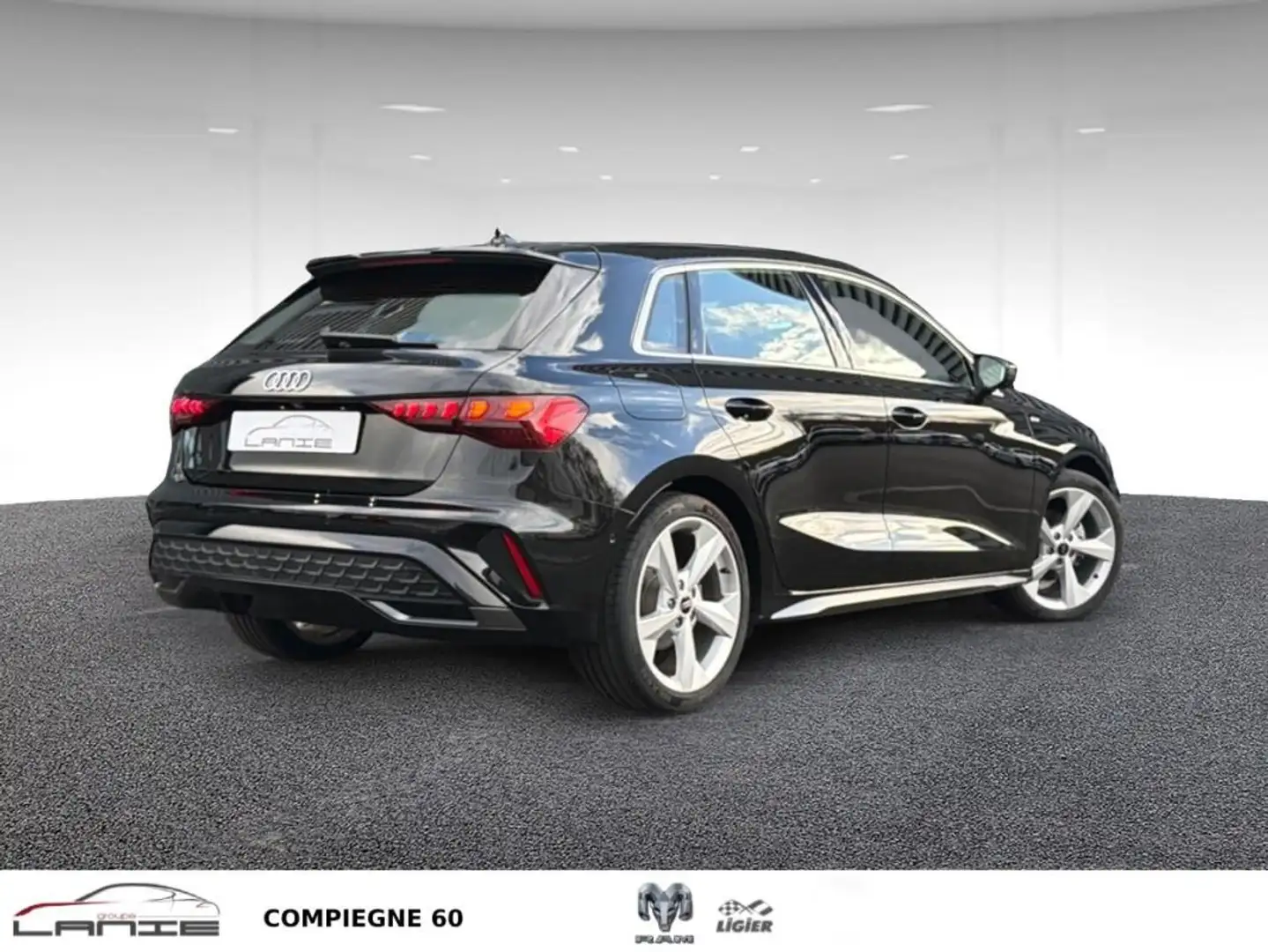 Audi A3 TFSI Mild Hybrid 150 S tronic 7 S line Noir - 2