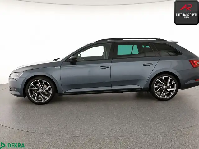 Skoda Superb view 2