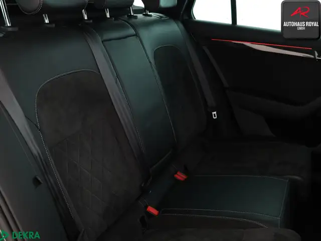Skoda Superb view 13