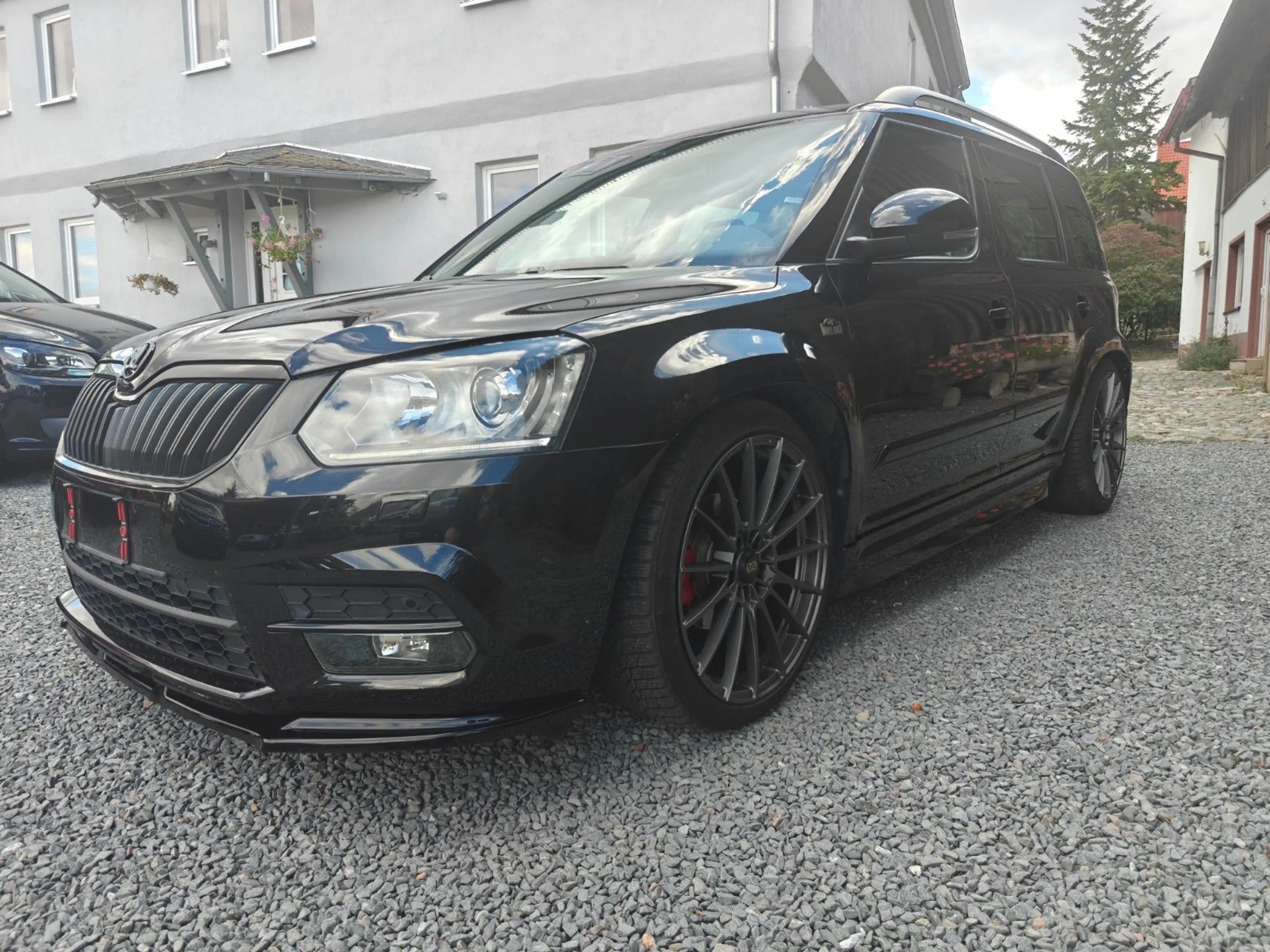 Skoda Yeti Monte Carlo — photo 2