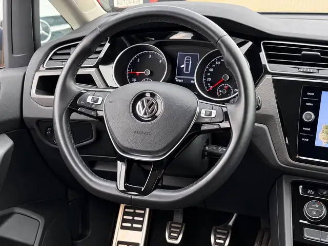 Volkswagen Touran view 13