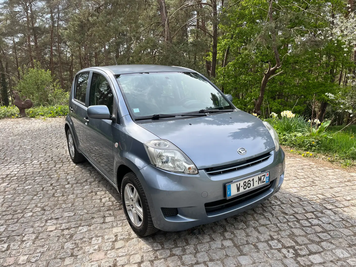 Daihatsu Sirion Sirion 1.0 VVT X - 1