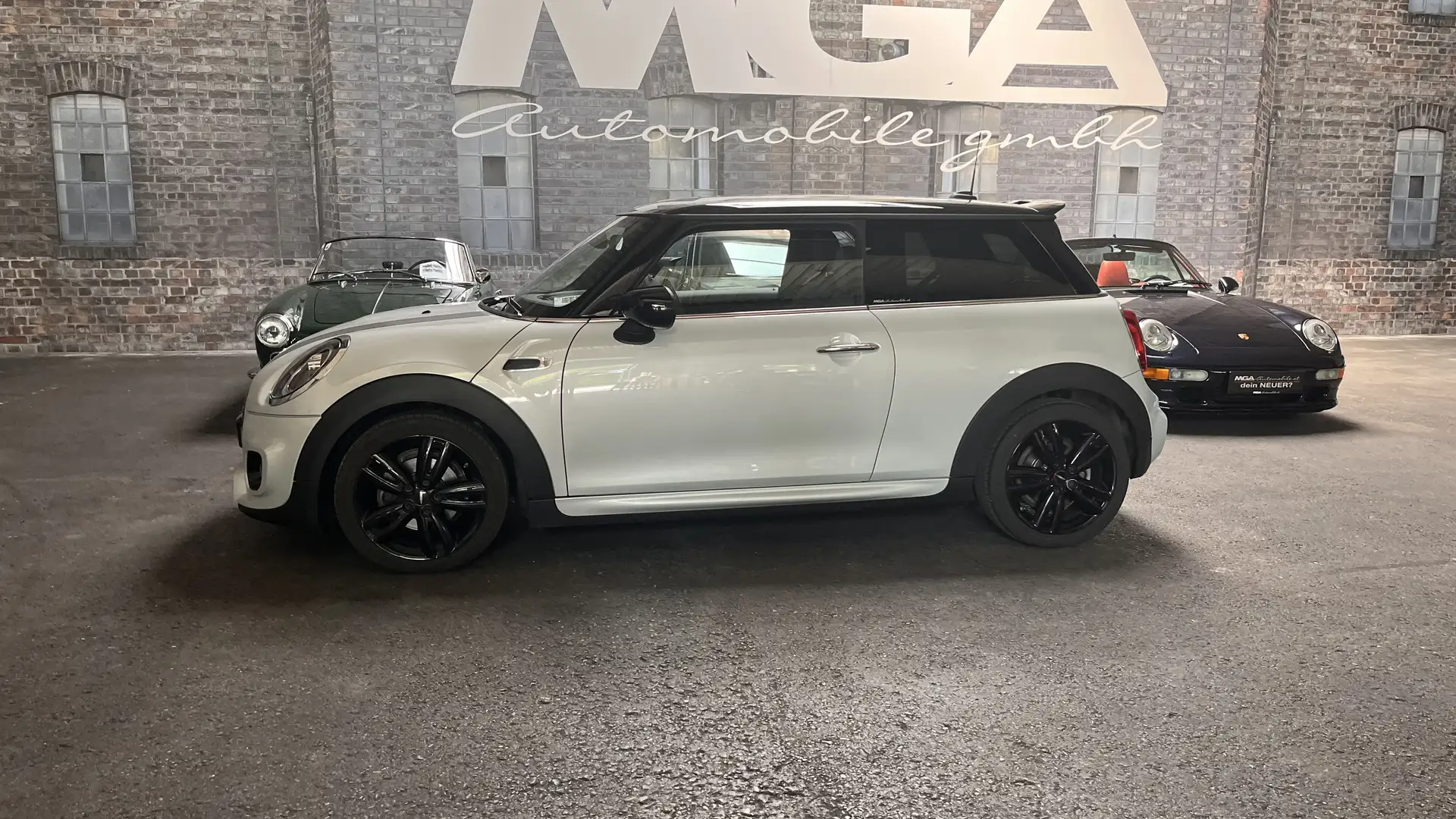 MINI Cooper John Cooper Works Paket - Automatik Grau - 2