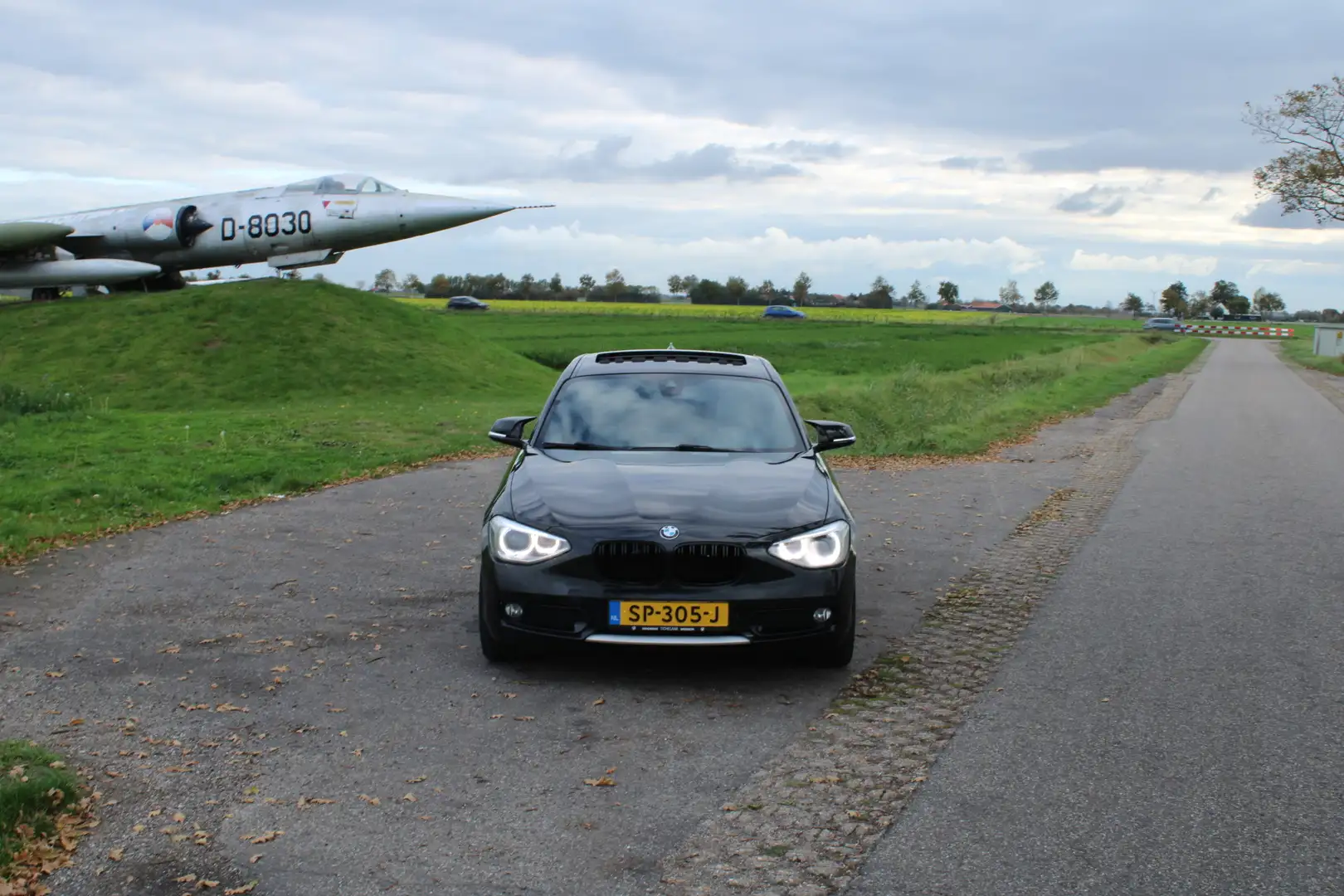 BMW 116 116i Business+ Zwart - 1