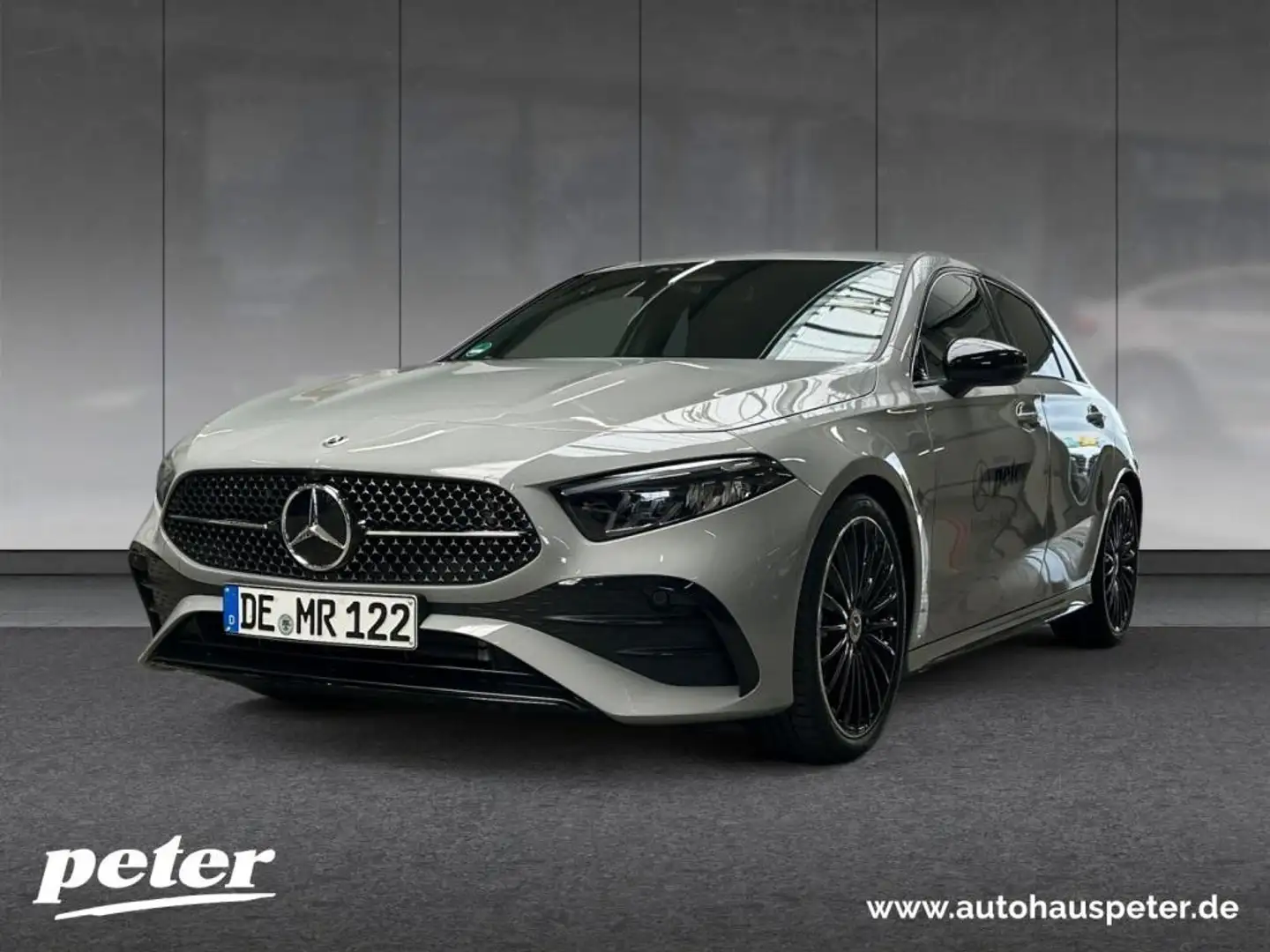 Mercedes-Benz A 180 d Kompaktlimousine AMG, AHV, Night Paket Grigio - 1