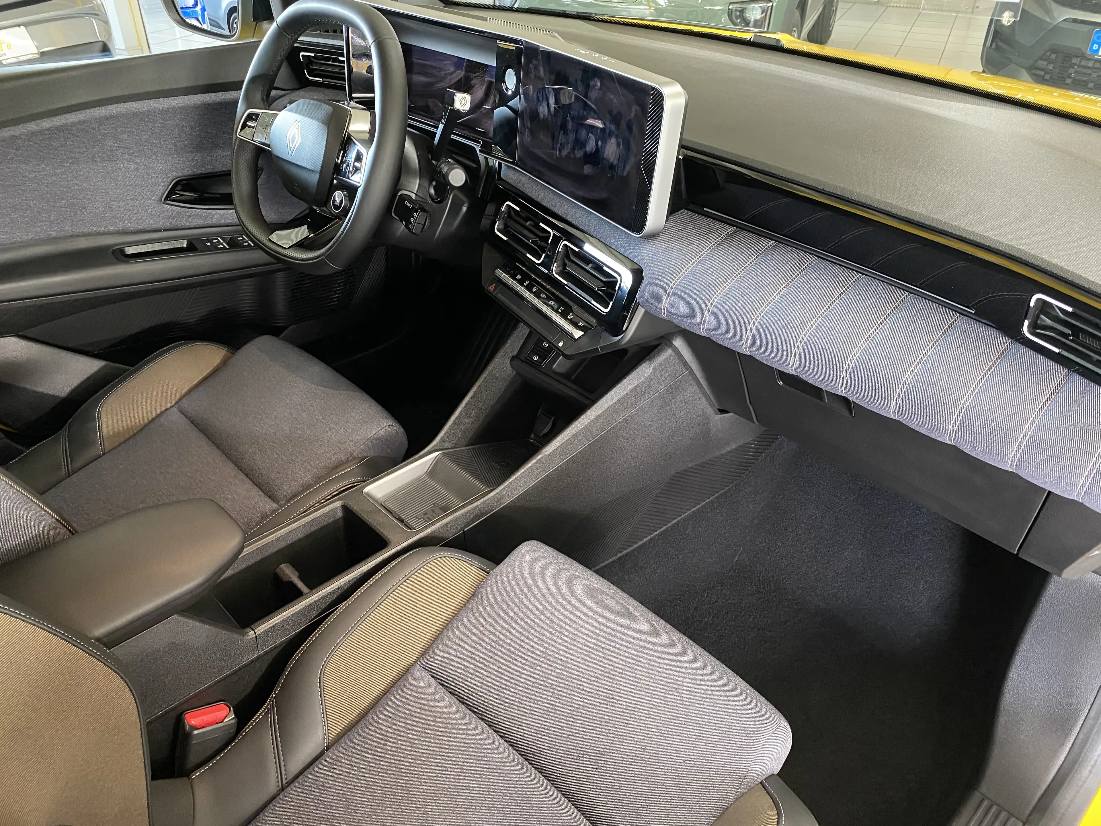 Renault R 5 150, Techno150 Comfort Range (52kWh) — photo 12