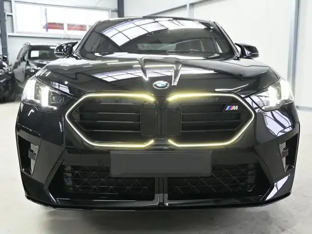 BMW X2 M view 4