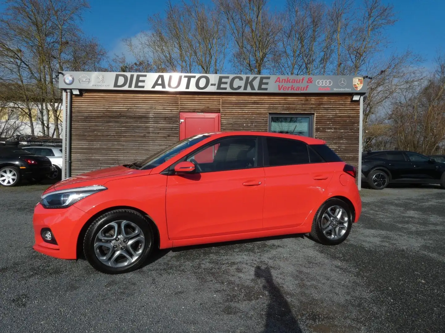 Hyundai i20 Style / Automatik / RFK Rouge - 1