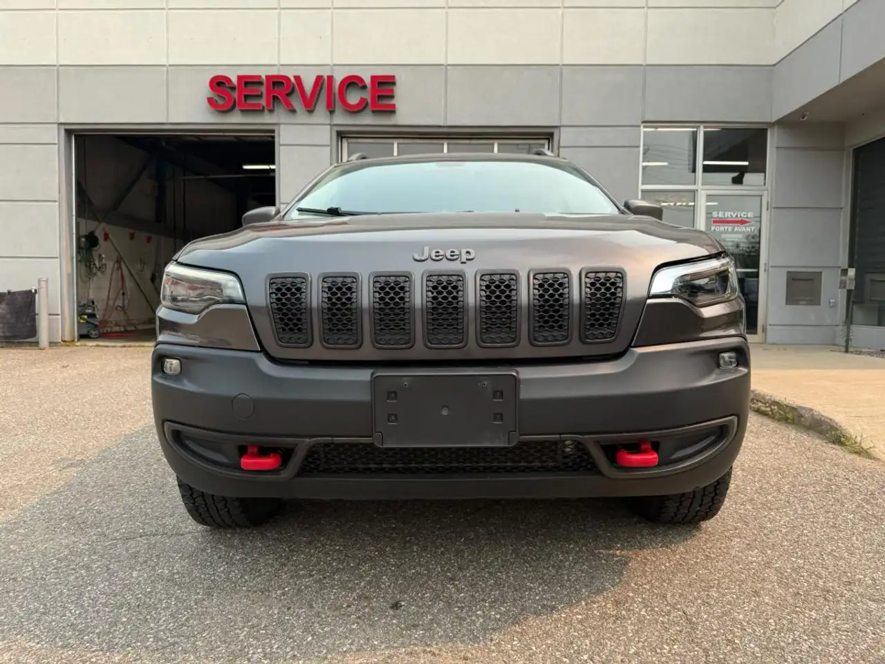 Jeep Cherokee photo Jeep Cherokee