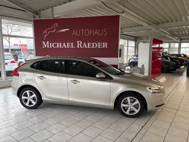 Volvo V40 Kinetic Aut. LED Navi SHZ