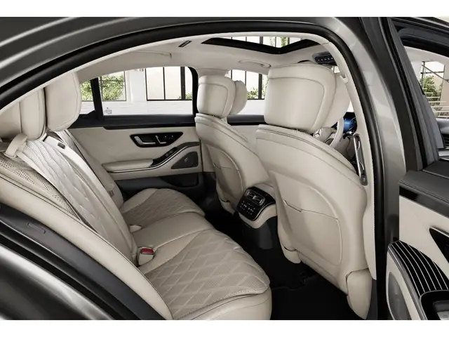 Mercedes-Benz S-Class view 25