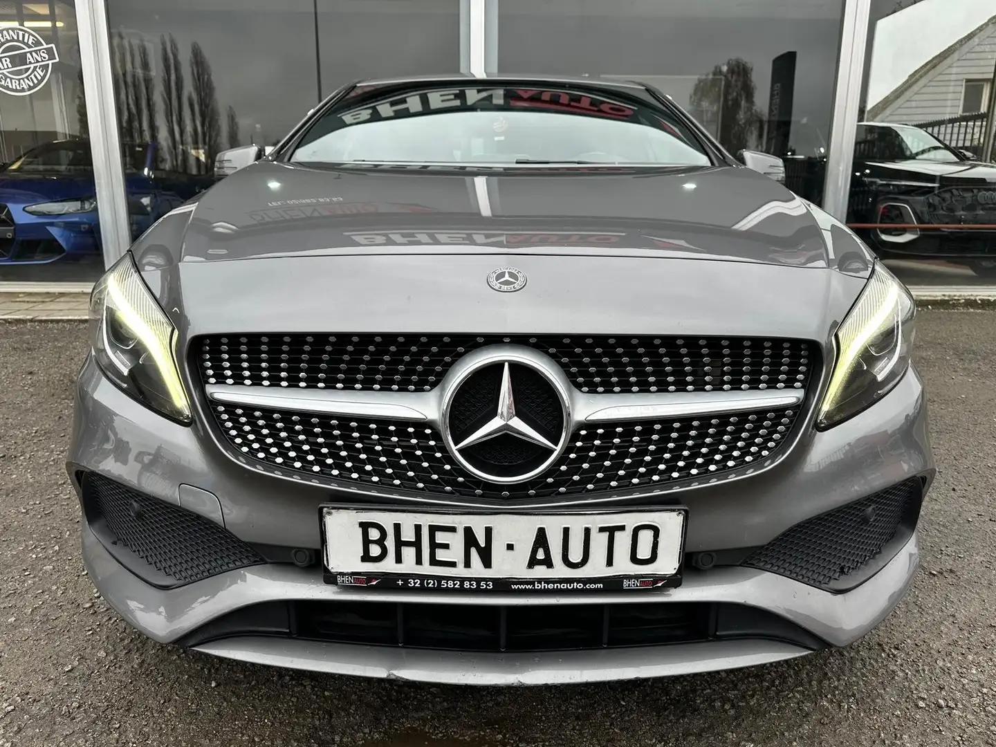 Mercedes-Benz A 160 A 160/PACK AMG/ALACANTRA/CAMERA/NAVI/LED/GARANTIE Gris - 2