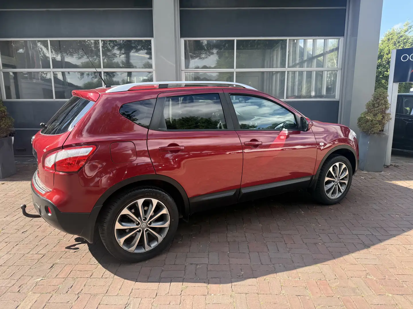 Nissan Qashqai 1.6 Connect Edition Camera,Trekhaak,Cv,Clima, Crui Rood - 2