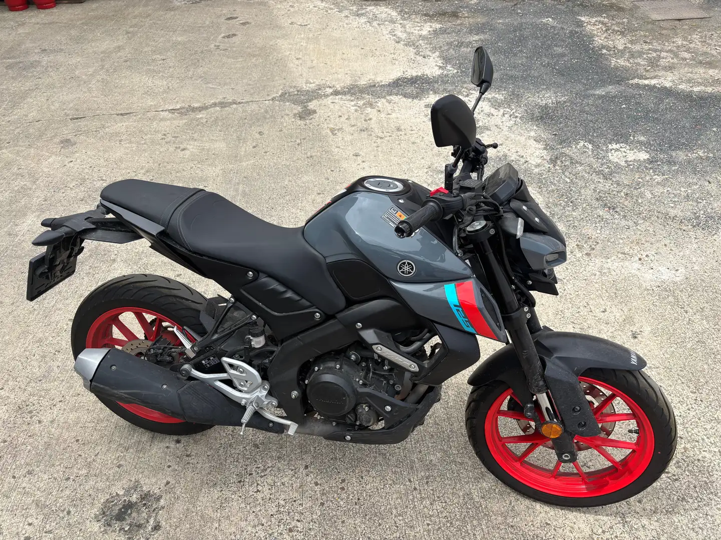 Yamaha MT-125 Noir - 2